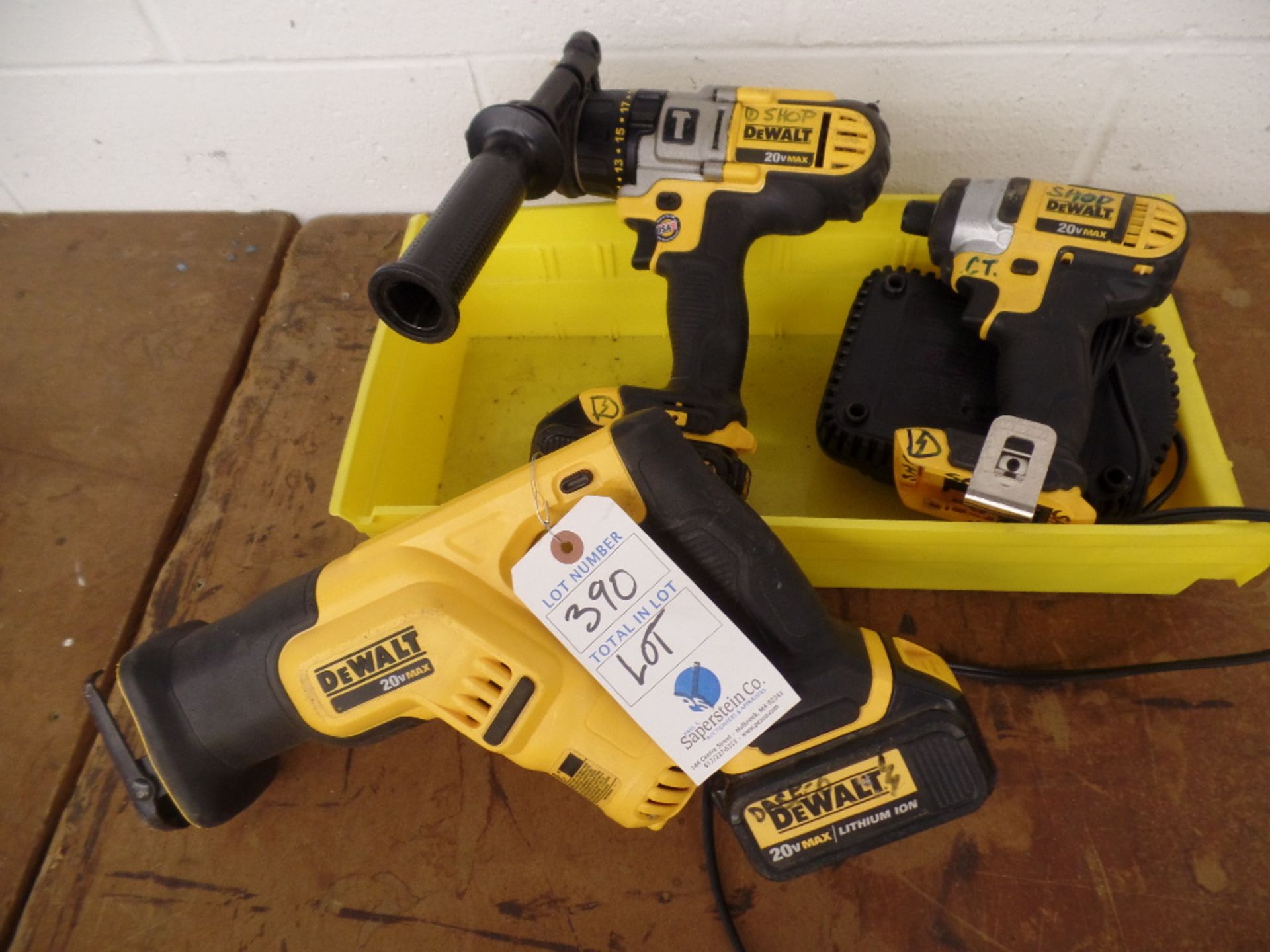 {LOT} Dewalt DCS387 20 Volt Reciprocating Saw W/ Battery, DCD985 1/2" 20 Volt Cordless Drill/