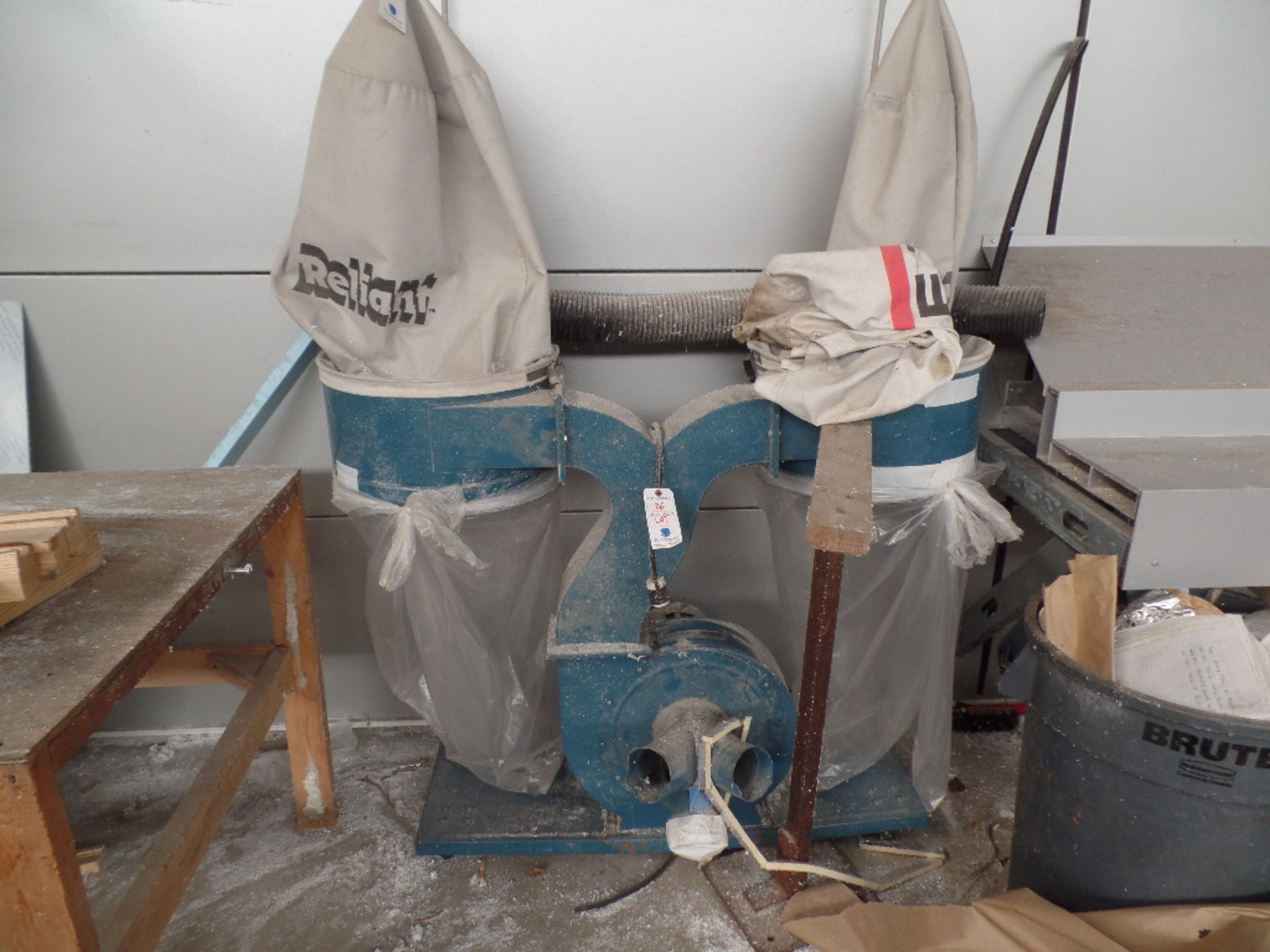 Reliant 830 dust Collector System