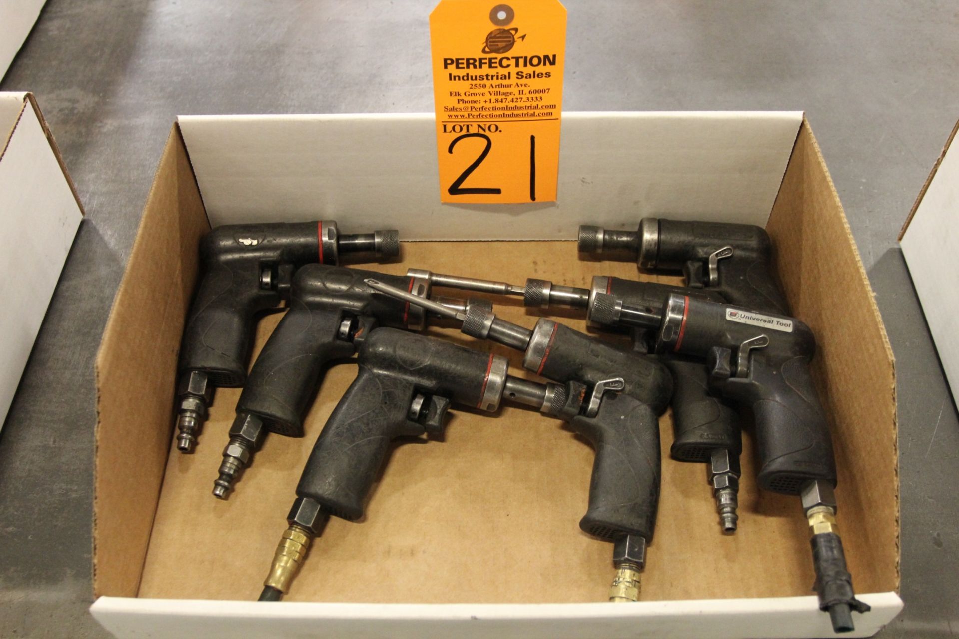 Lot of (6) Universal Tool Pneumatic Pistol Type Screw Drivers