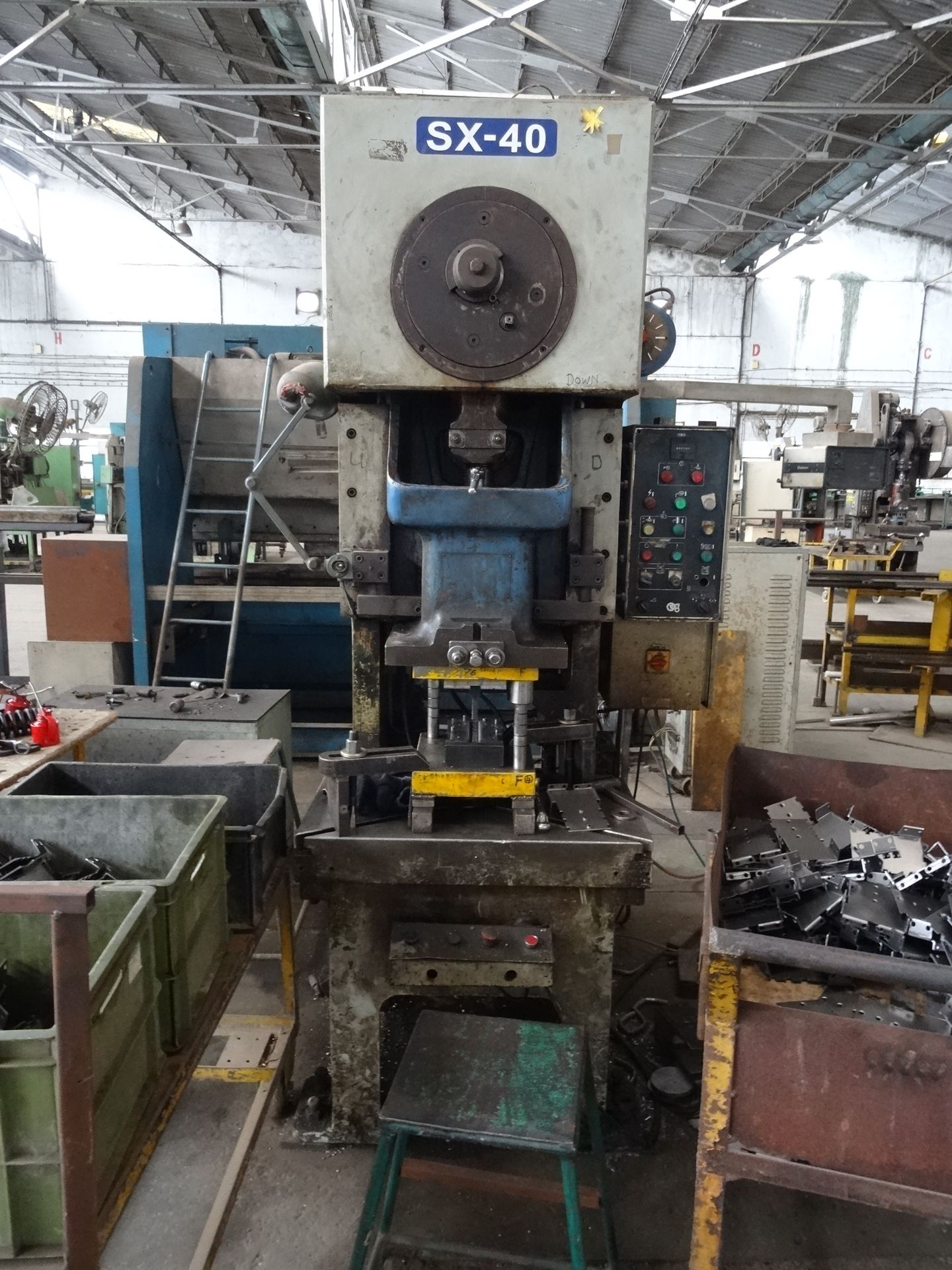 2005 SEW SX - 40 40 Ton Gap Frame Press, s/n 6921, 88 MM Stroke, 70 SPM, 300 MM Die Height, 70 MM