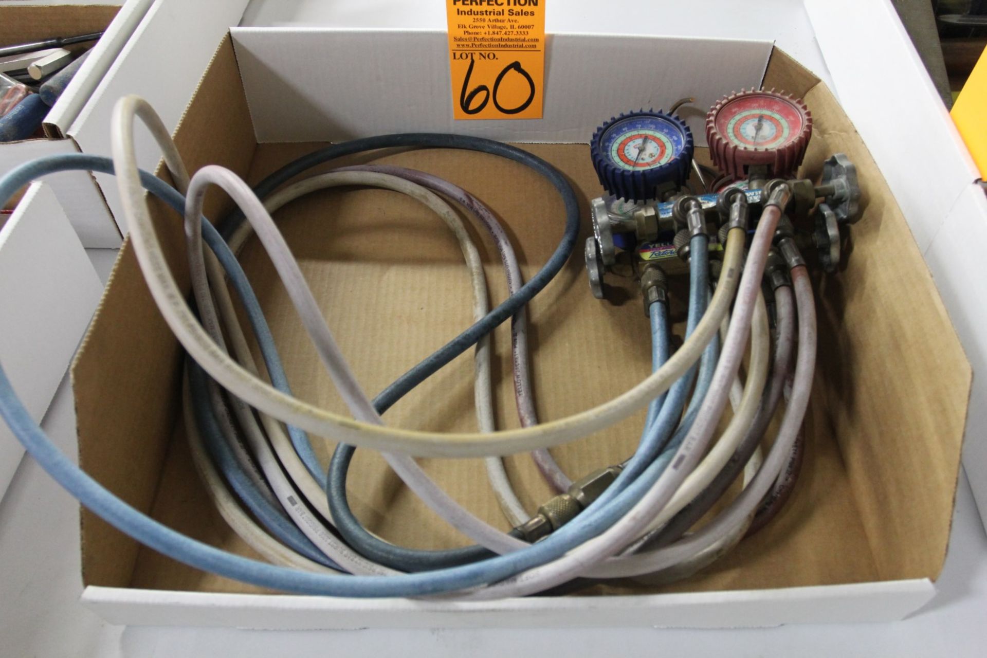 Lot Comprising HVAC Gauges