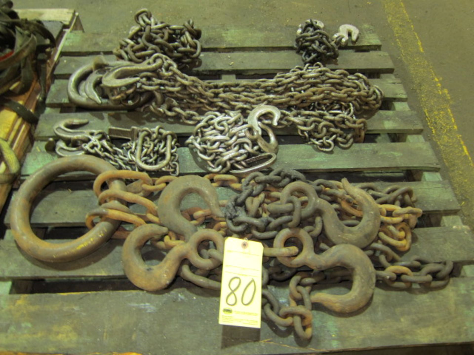 LOT OF CHAIN, assorted (on one skid)