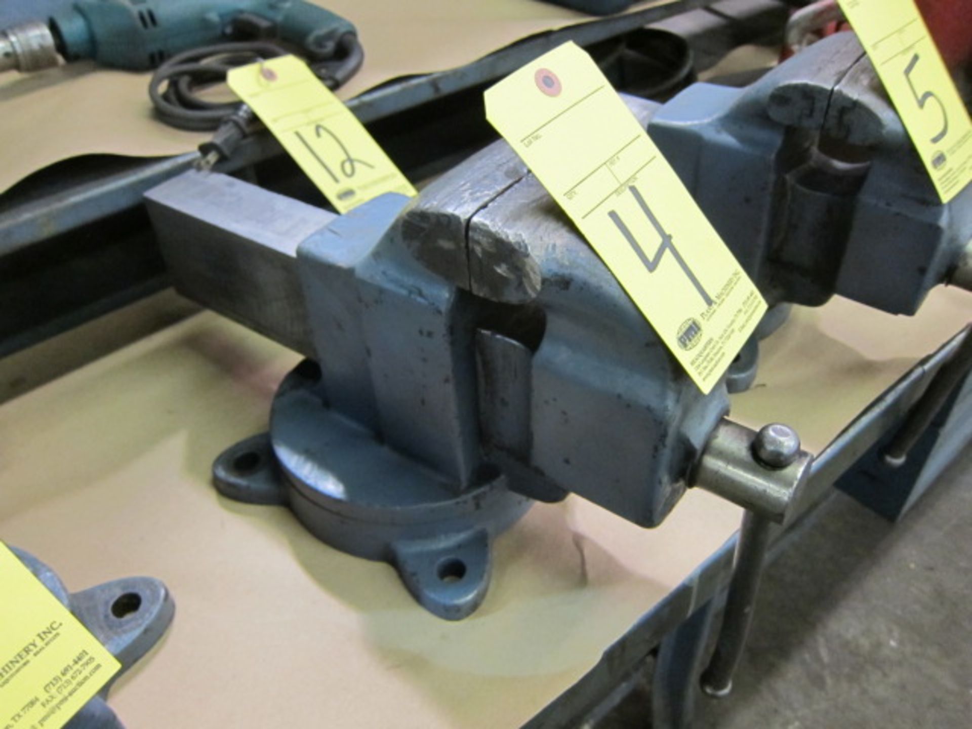 VISE, 4-1/2", swivel base