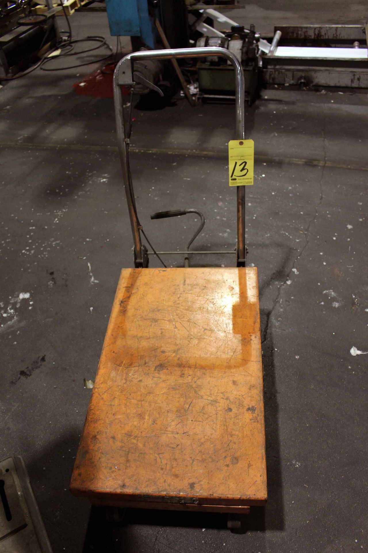 ROLLER LIFT CART, 4' x 2'