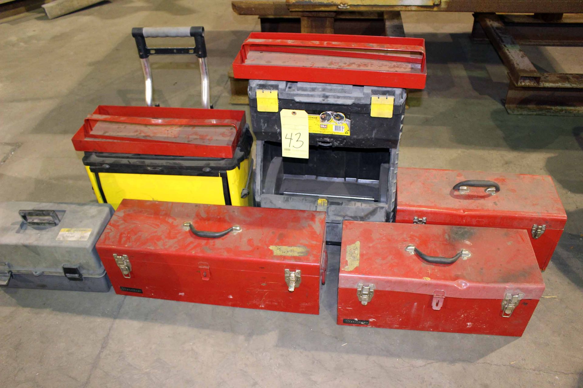 LOT OF TOOL BOXES