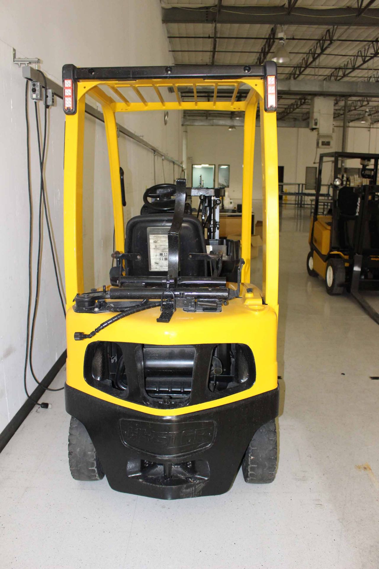 FORKLIFT, HYSTER 3,000 LB. CAP. MDL. H30FT, new 2005, LPG, 62" standard mast, 90" lift ht., S/N - Image 3 of 4