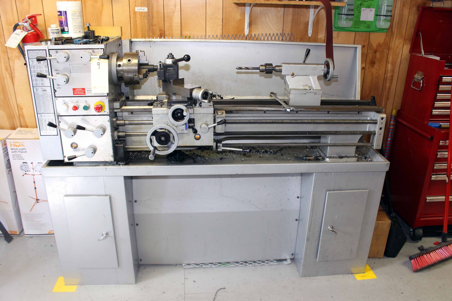 ENGINE LATHE, VECTRAX 14" X 40" MDL. 82837915, new 2007, spds: 70-1500 RPM, geared head, English/