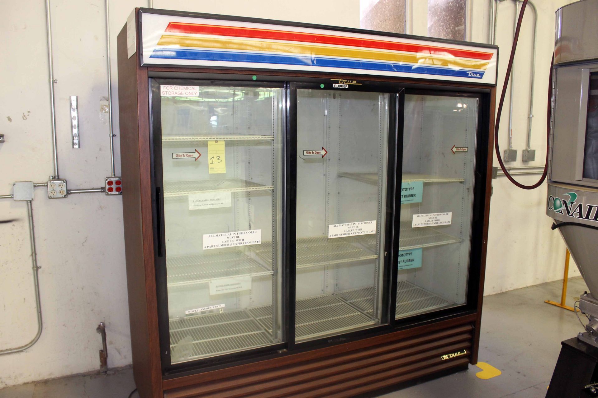 REFRIGERATED STORAGE/DISPLAY CASE, TRUE, 3-door (Location 2 - Fallstone A)