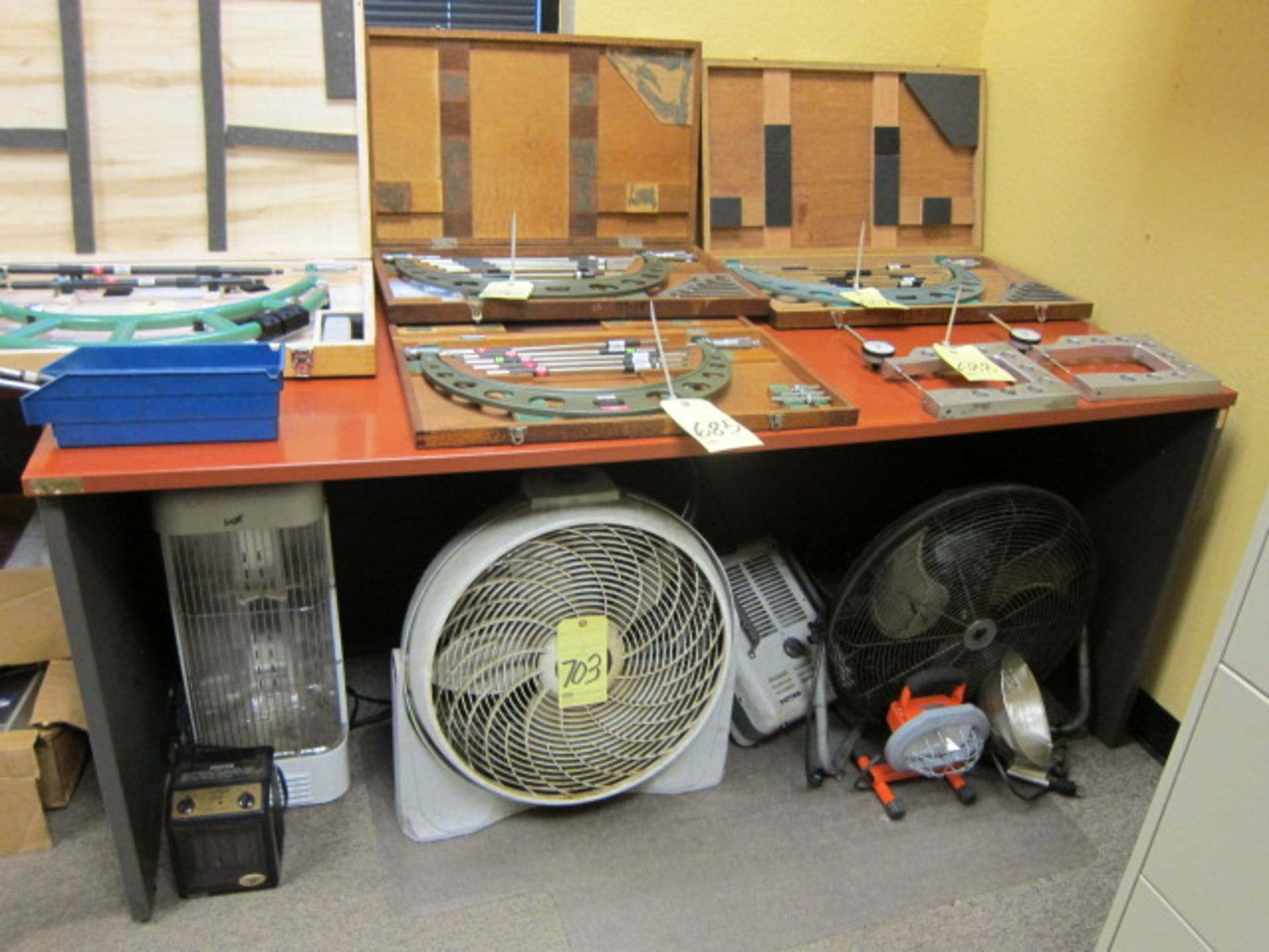 LOT CONSISTING OF: (4) file cabinets, bookcase, desk & wire rack - Image 3 of 4