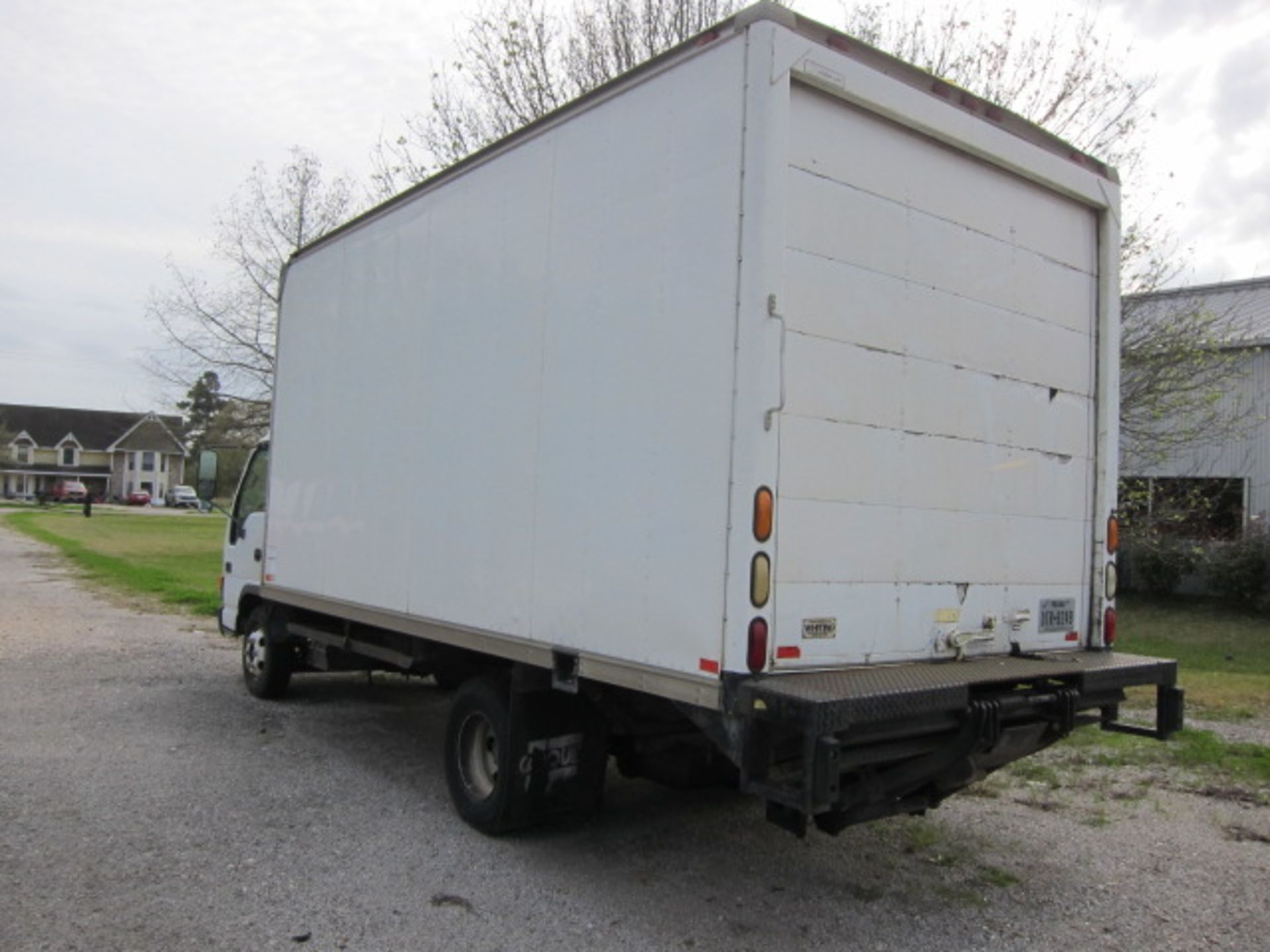 BOX TRUCK, 2002 CHEVROLET MDL. W4500, turbo intercooled diesel engine, Supreme Corp. box end, 15' - Image 4 of 5