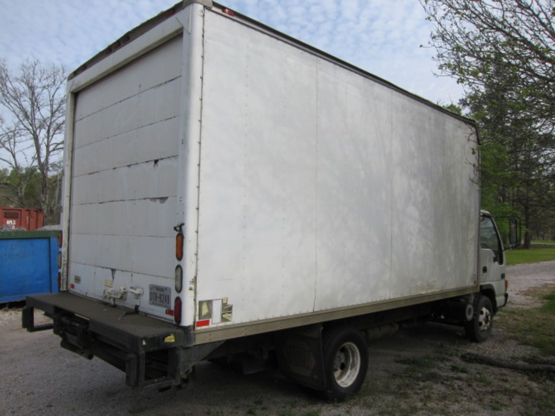 BOX TRUCK, 2002 CHEVROLET MDL. W4500, turbo intercooled diesel engine, Supreme Corp. box end, 15' - Image 3 of 5