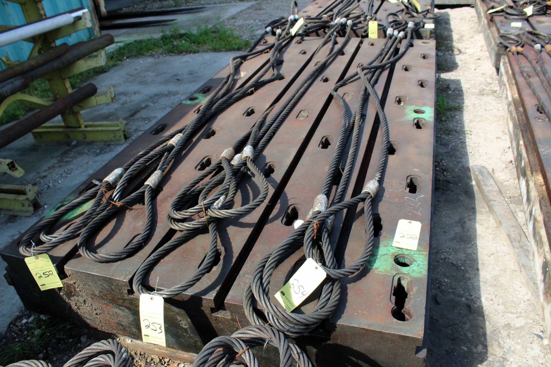 LOT OF WIRE ROPE LIFTING SLINGS (4), 3/4" x 12' (Location 16 - this location wil load for free on