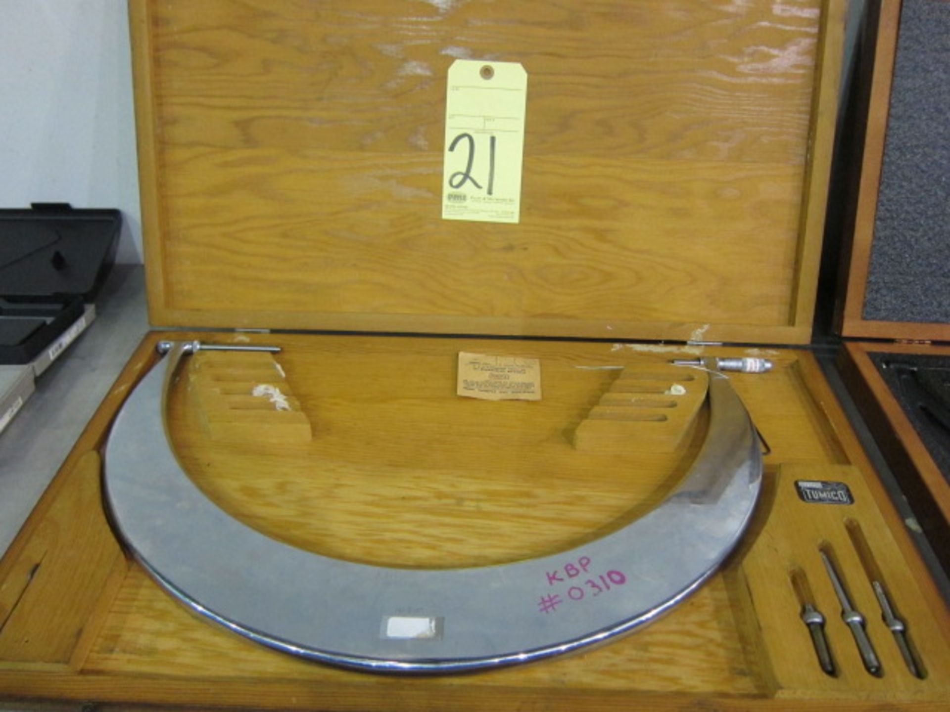 ANVIL MICROMETER, TUMICO, 16" to 20"