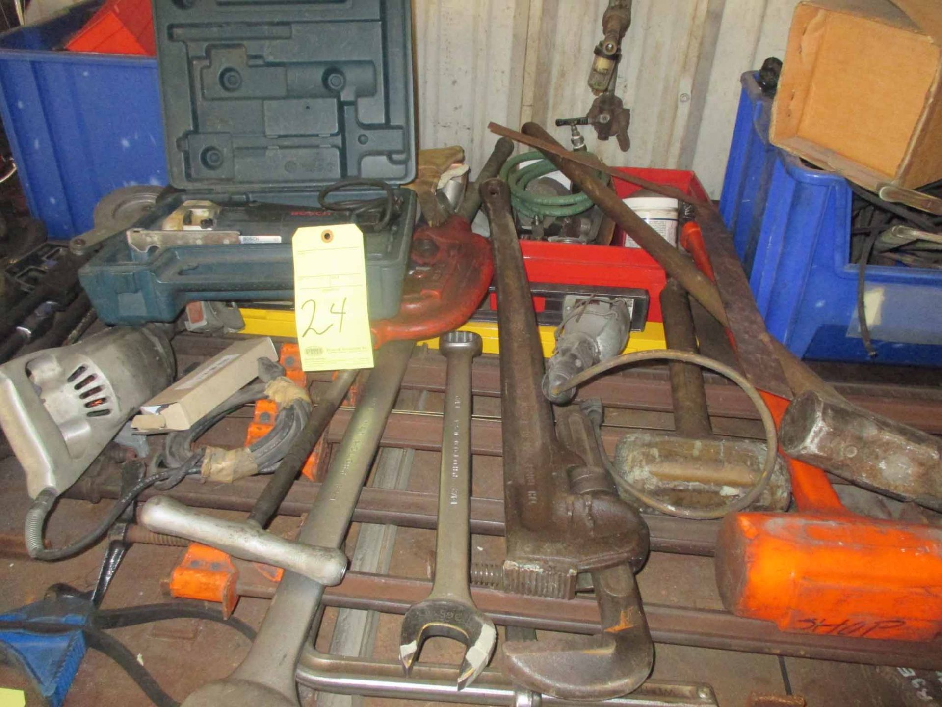 LOT OF HAND TOOLS CONSISTING OF: shop saw, skull saw, sledge hammers, etc.
