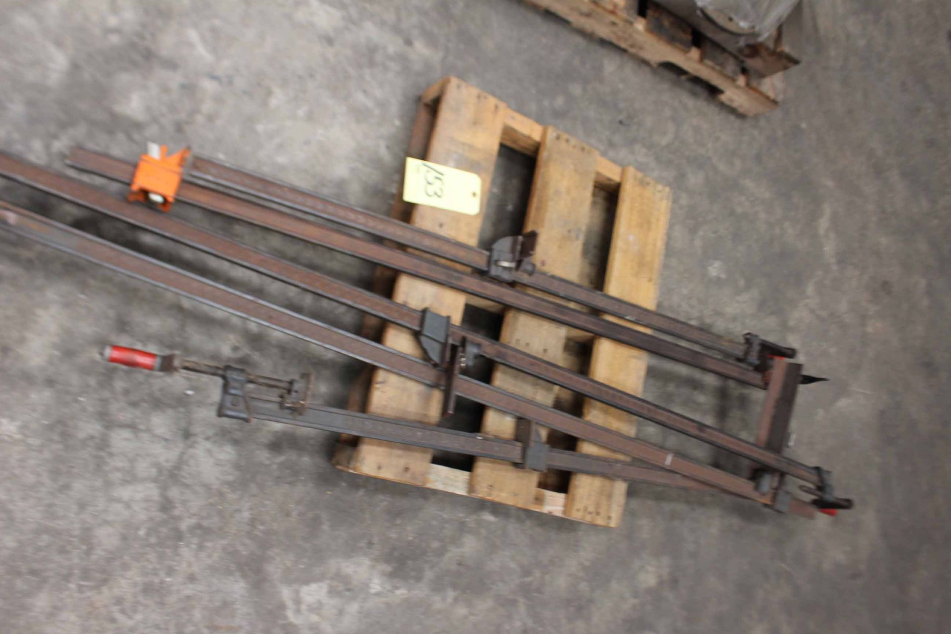 LOT OF WELDING CLAMPS
