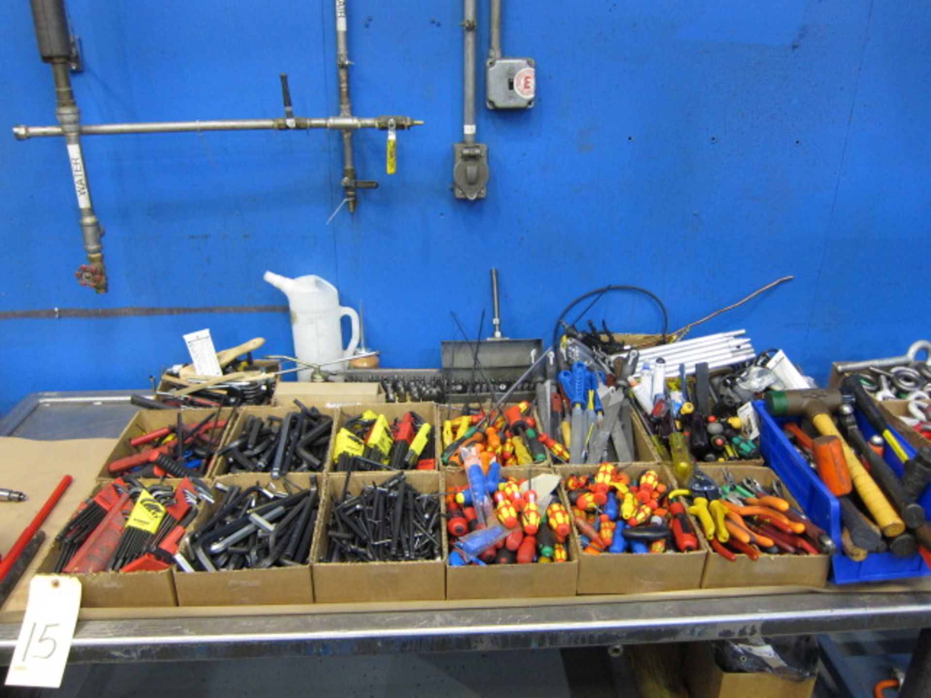 LOT OF HAND TOOLS, assorted