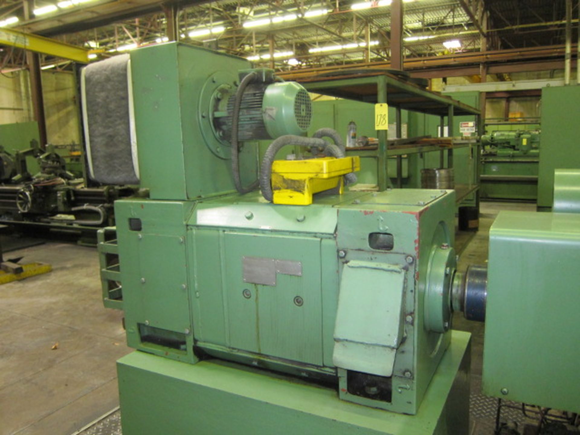 COUNTER ROTATING DEEP HOLE BORING MACHINE, WOHLENBERG MDL. PB2-1000 X 11M, new 1988, 39.37” sw. over - Image 17 of 31