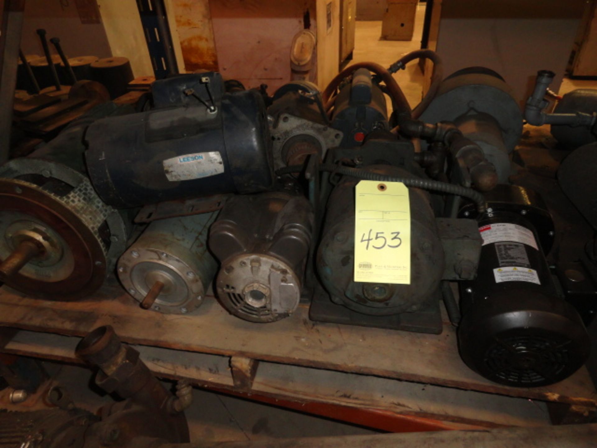 LOT OF ELECTRIC MOTORS (on one pallet)