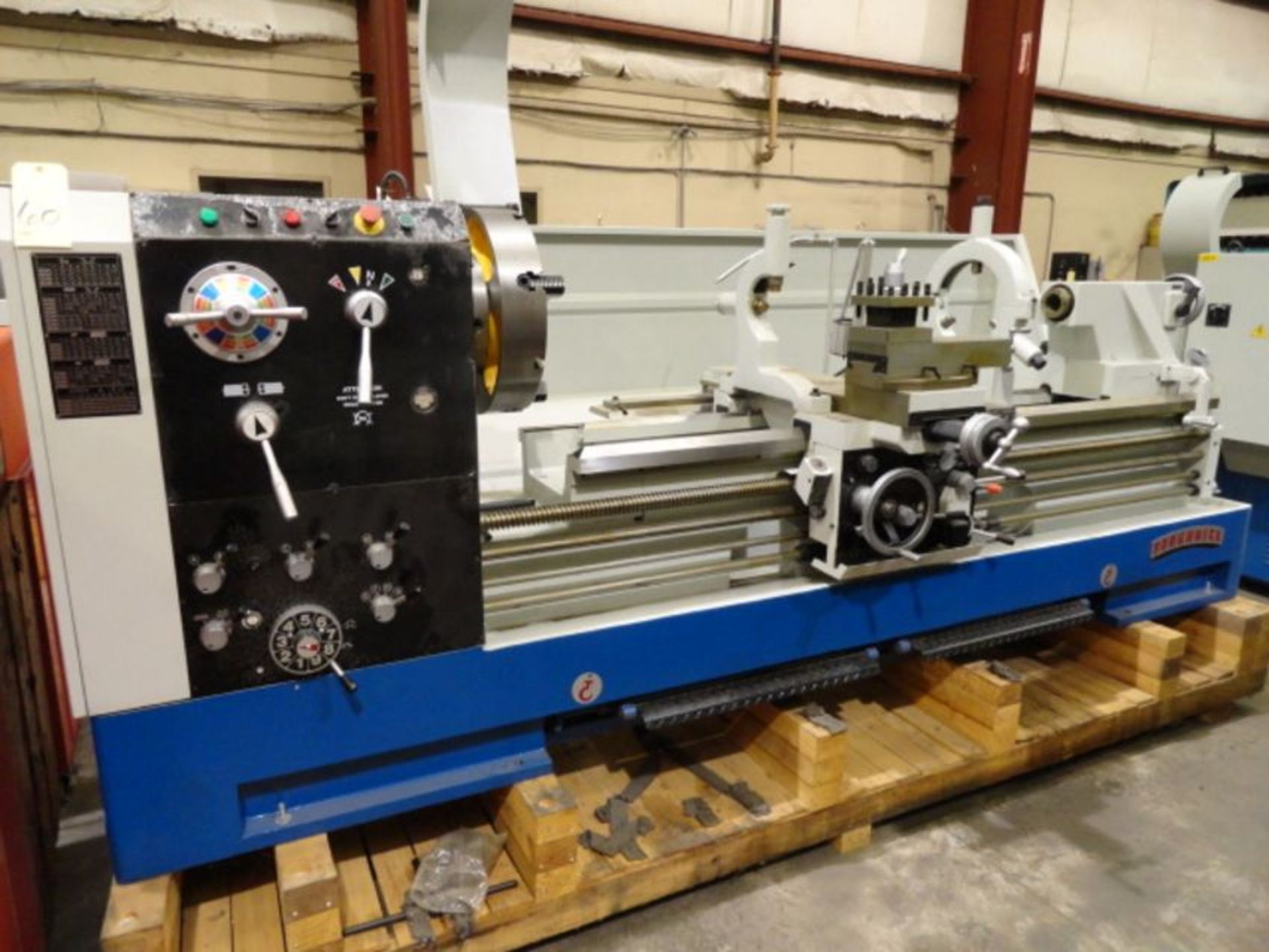 GAP BED ENGINE LATHE, ROUGHNECK 26" X 80" (CHU SHING) (NEW), 17-3/8” sw. over crosslide, 38-1/8” sw. - Image 2 of 8