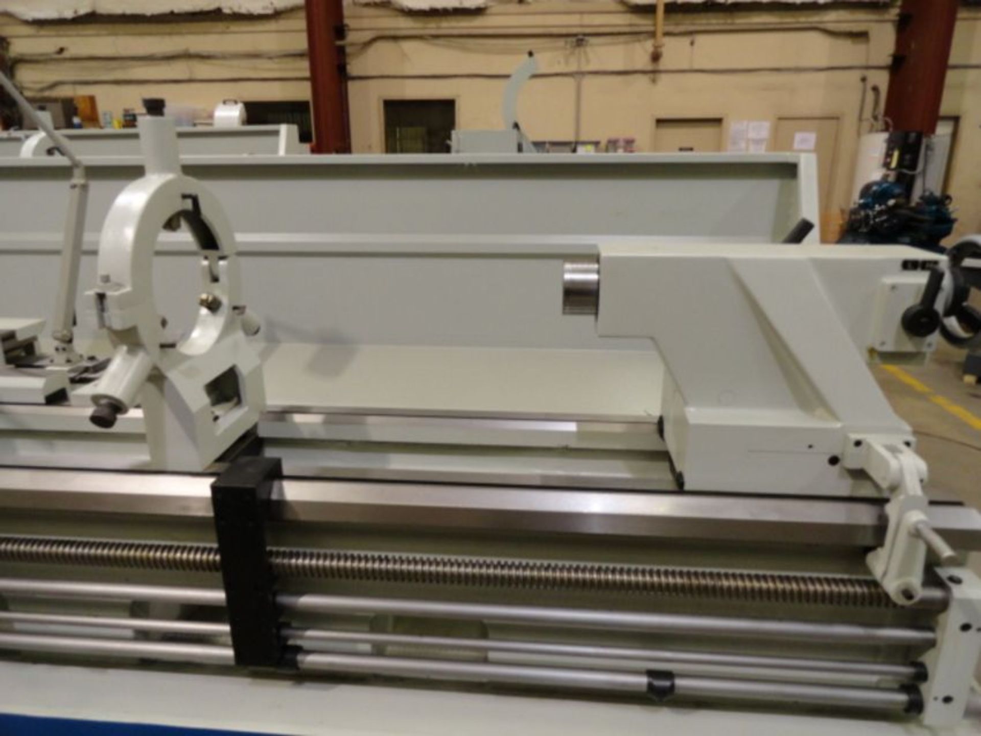 GAP BED ENGINE LATHE, ROUGHNECK (CHU SHING) 26" X 118" (NEW), 17-3/8” sw. over crosslide, 38-1/8” - Image 8 of 8