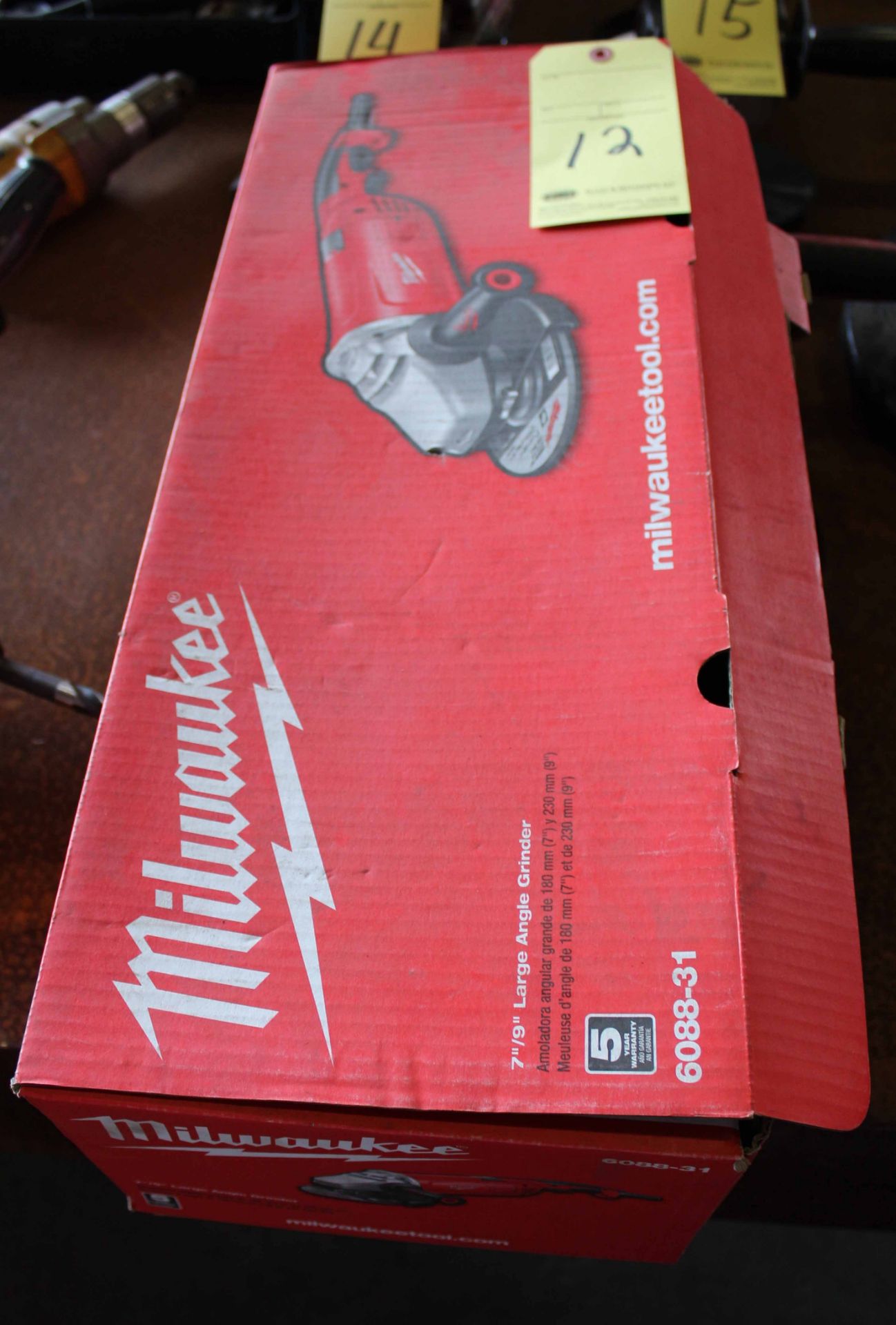 ANGLE GRINDER, MILWAUKEE MDL. 6088-31