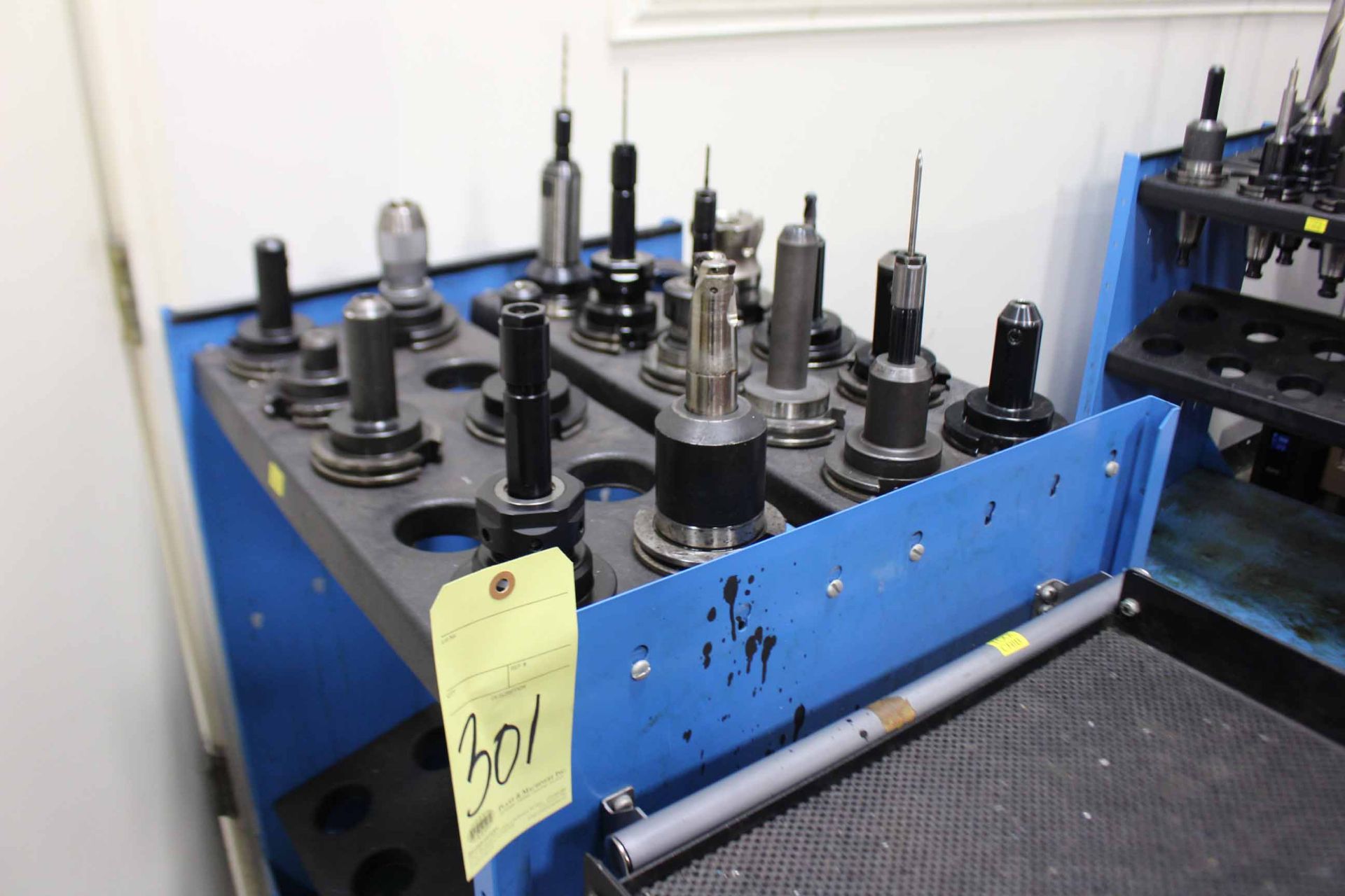 LOT OF CAT-50 TOOLING (on one cart)