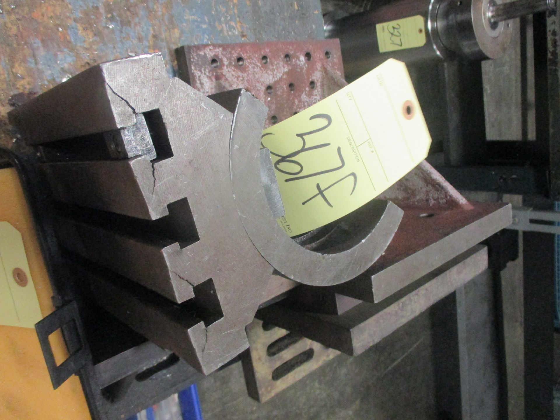 LOT OF ANGLE PLATES