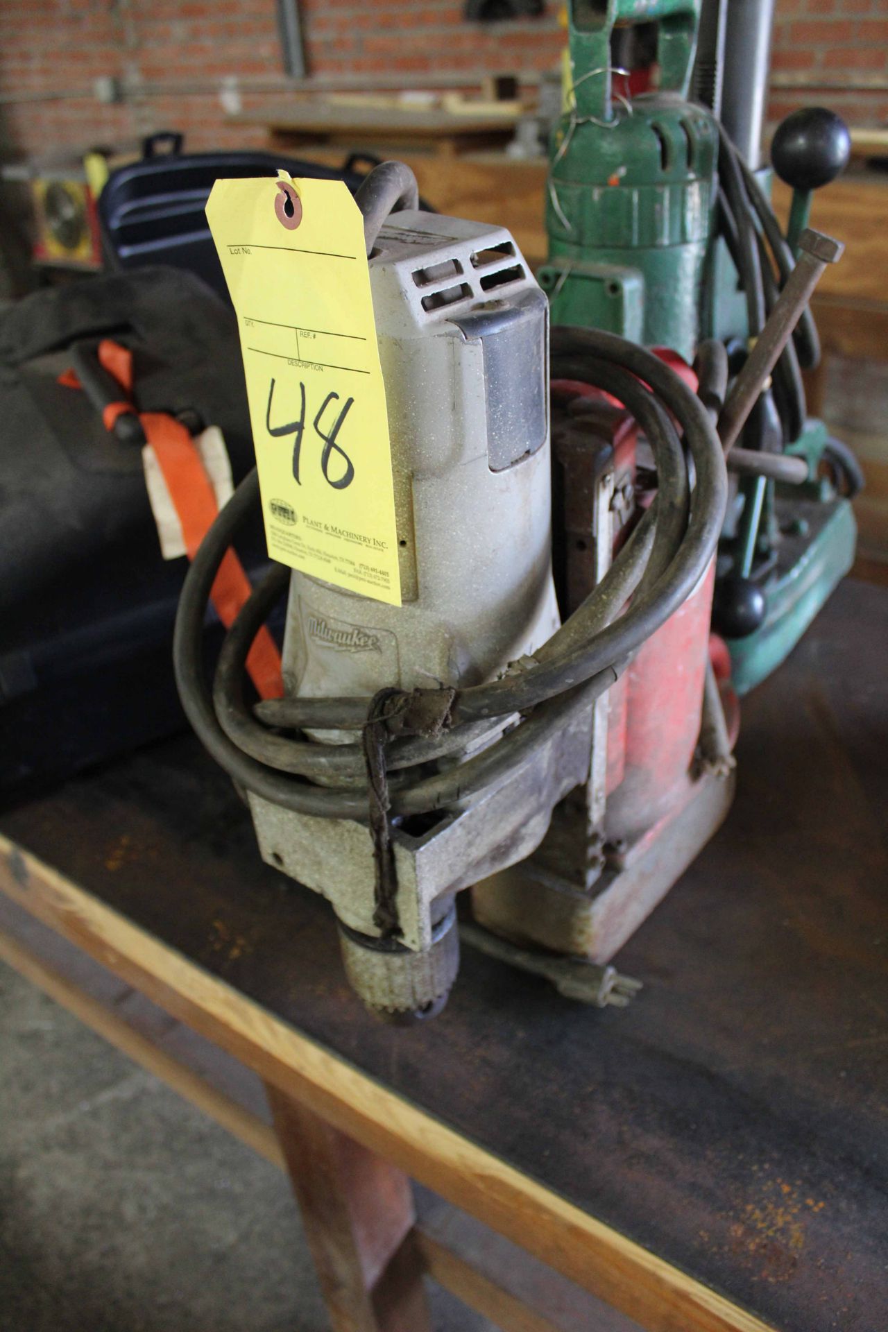 MAGNETIC BASE DRILL, MILWAUKEE