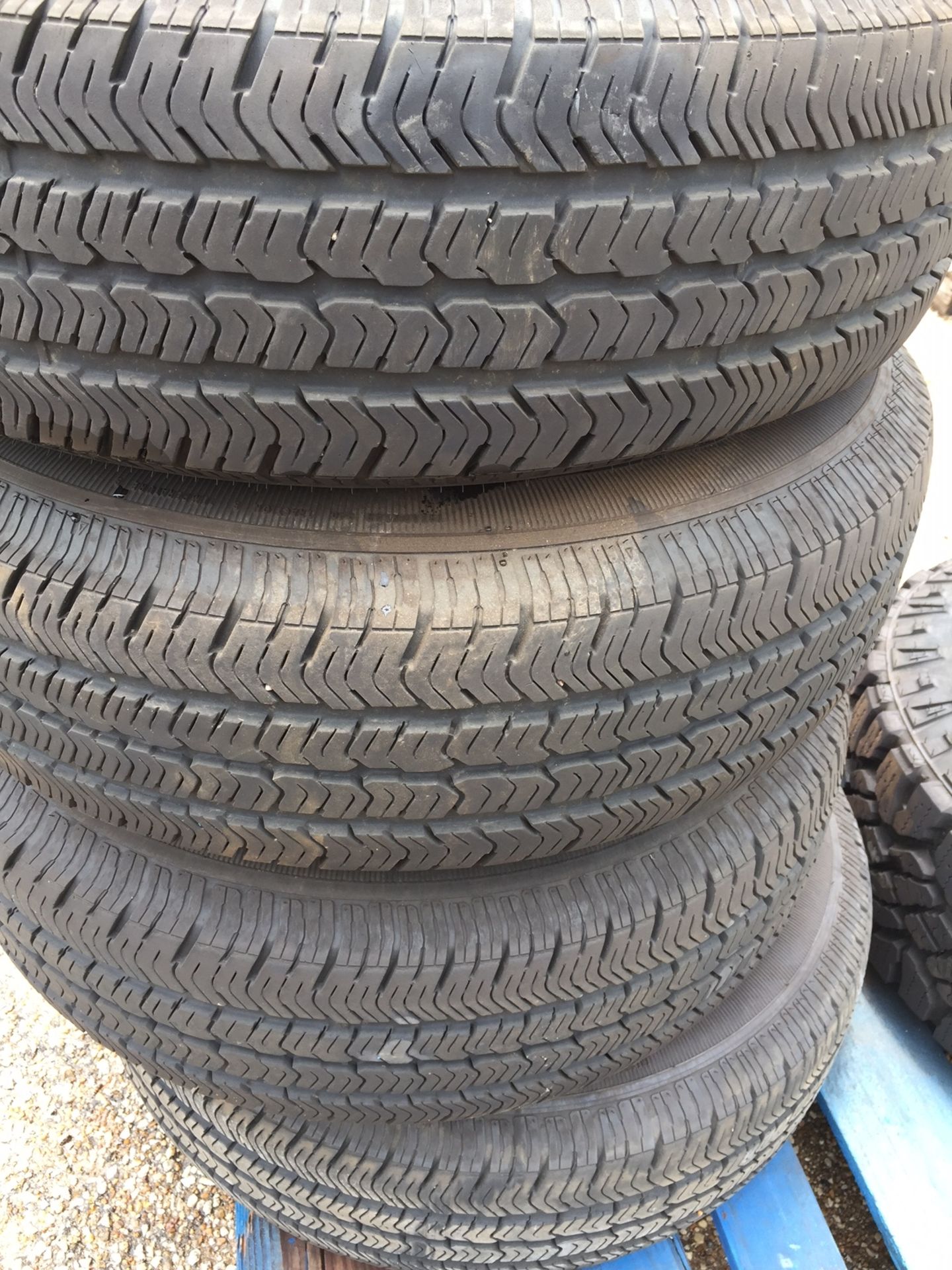 LOT OF TIRES & WHEELS P225/75R16, LT265/70R17 - Image 2 of 3