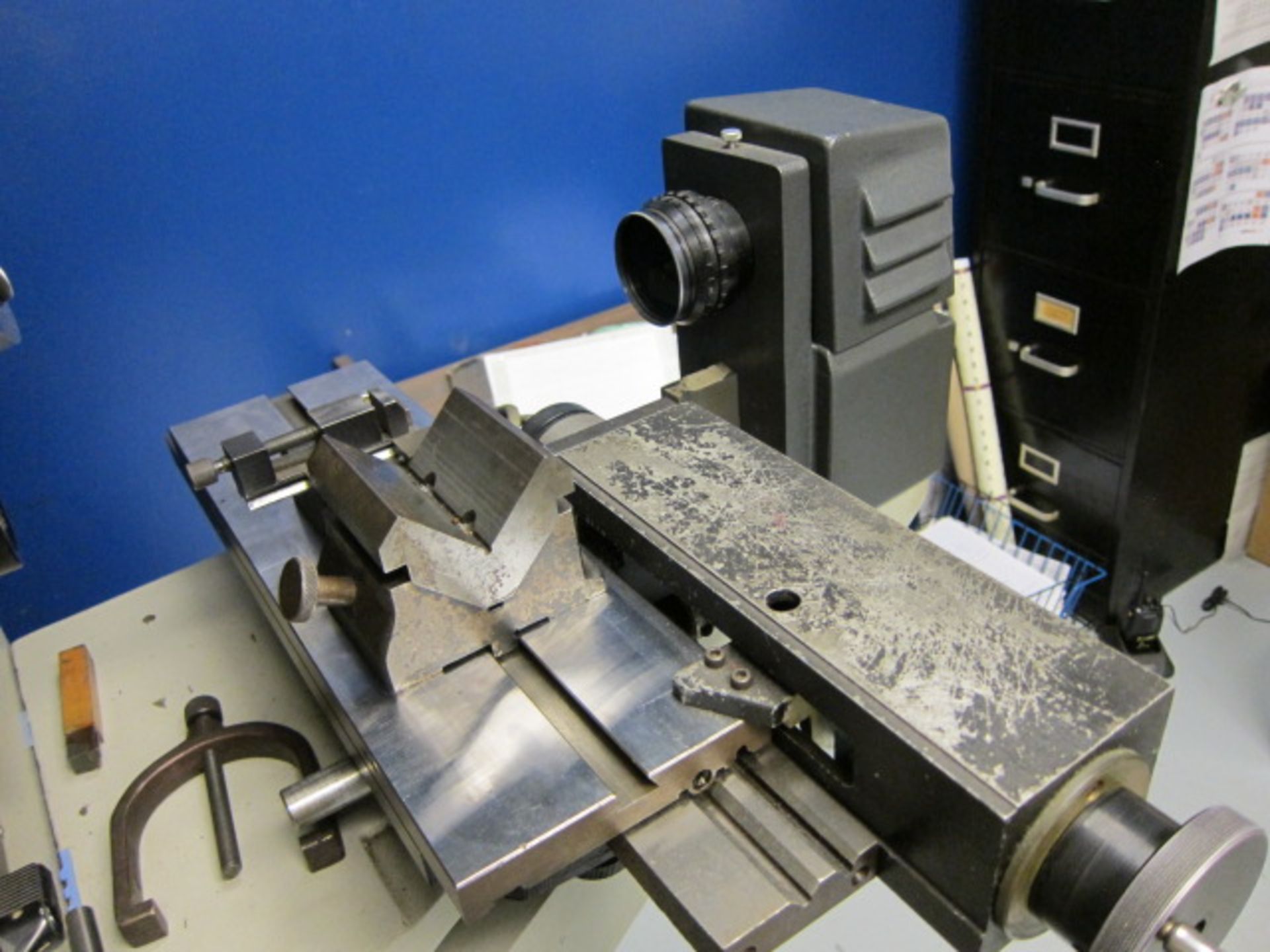 OPTICAL COMPARATOR, JONES & LAMSON 14” MDL. BASIC 14, D.R.O., surface illumination, upper lens - Image 4 of 4