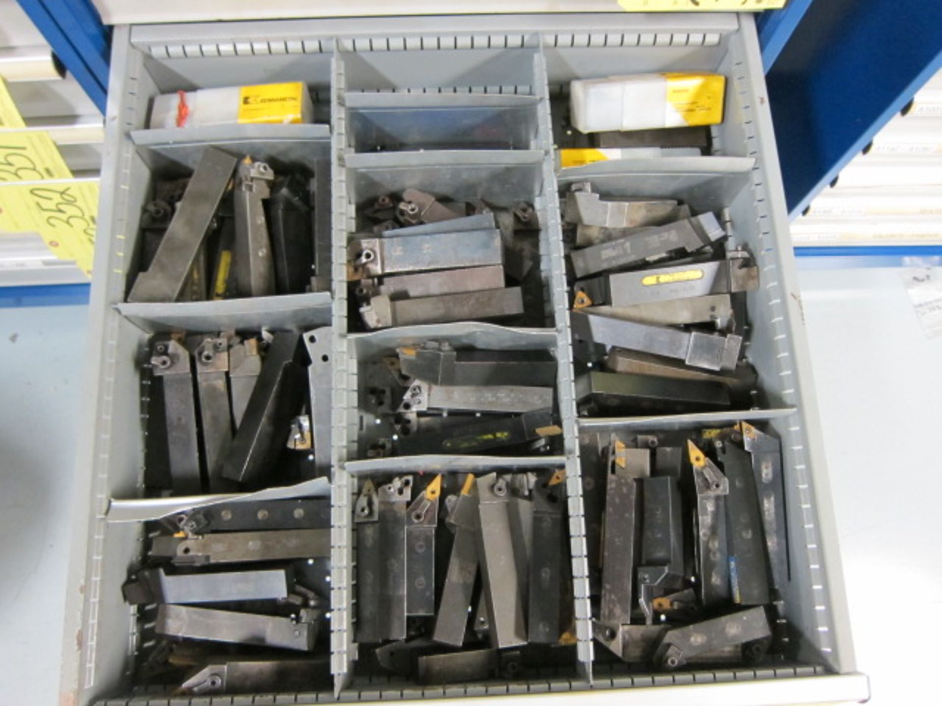 LOT OF INSERT TOOLHOLDERS, assorted (in one drawer)