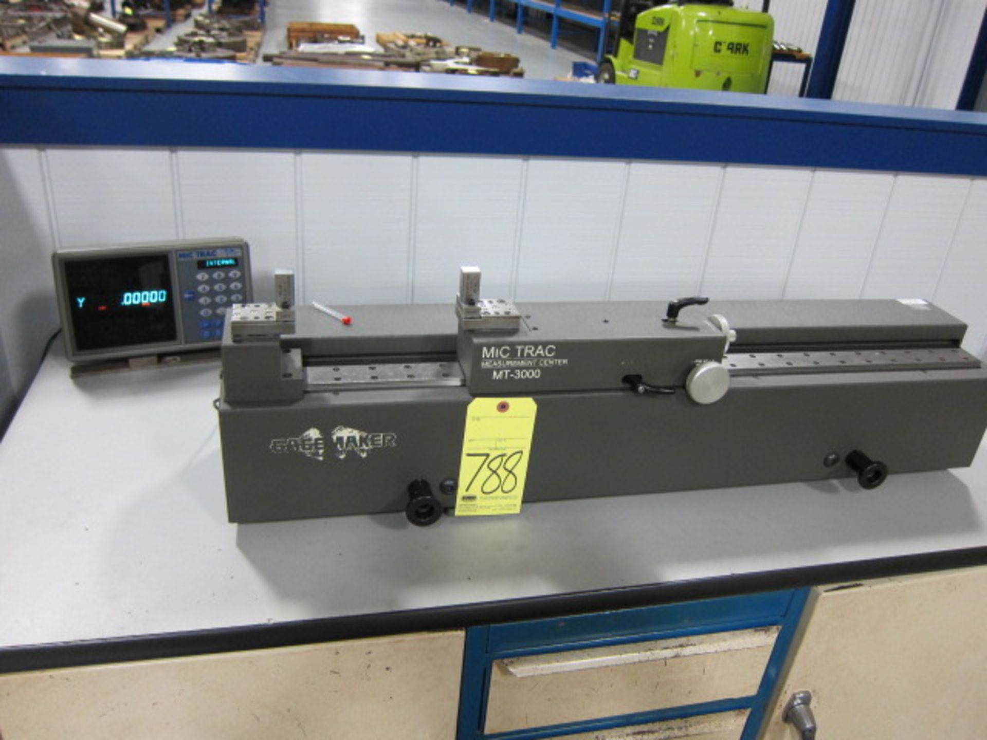 GAUGE MEASURING CENTER, GAGEMAKER MIC-TRAC MT3000, w/D.R.O.