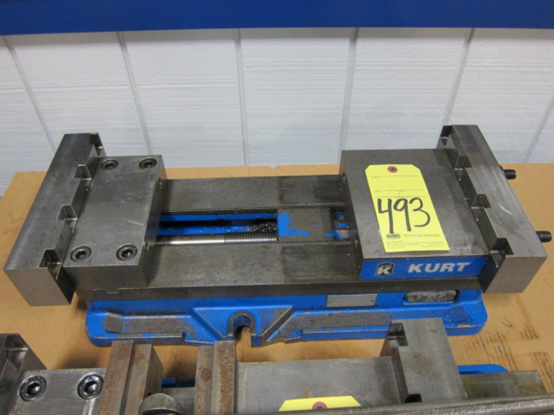 MACHINE VISE, KURT 8"