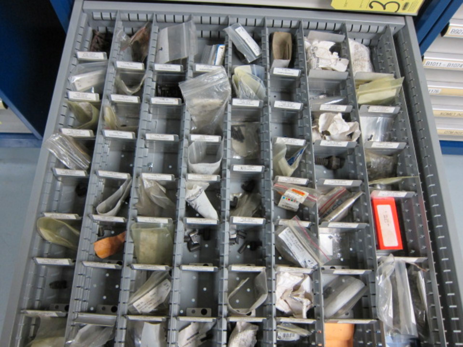 LOT CONSISTING OF: insert toolholders screws & clamps, assorted (in one drawer)