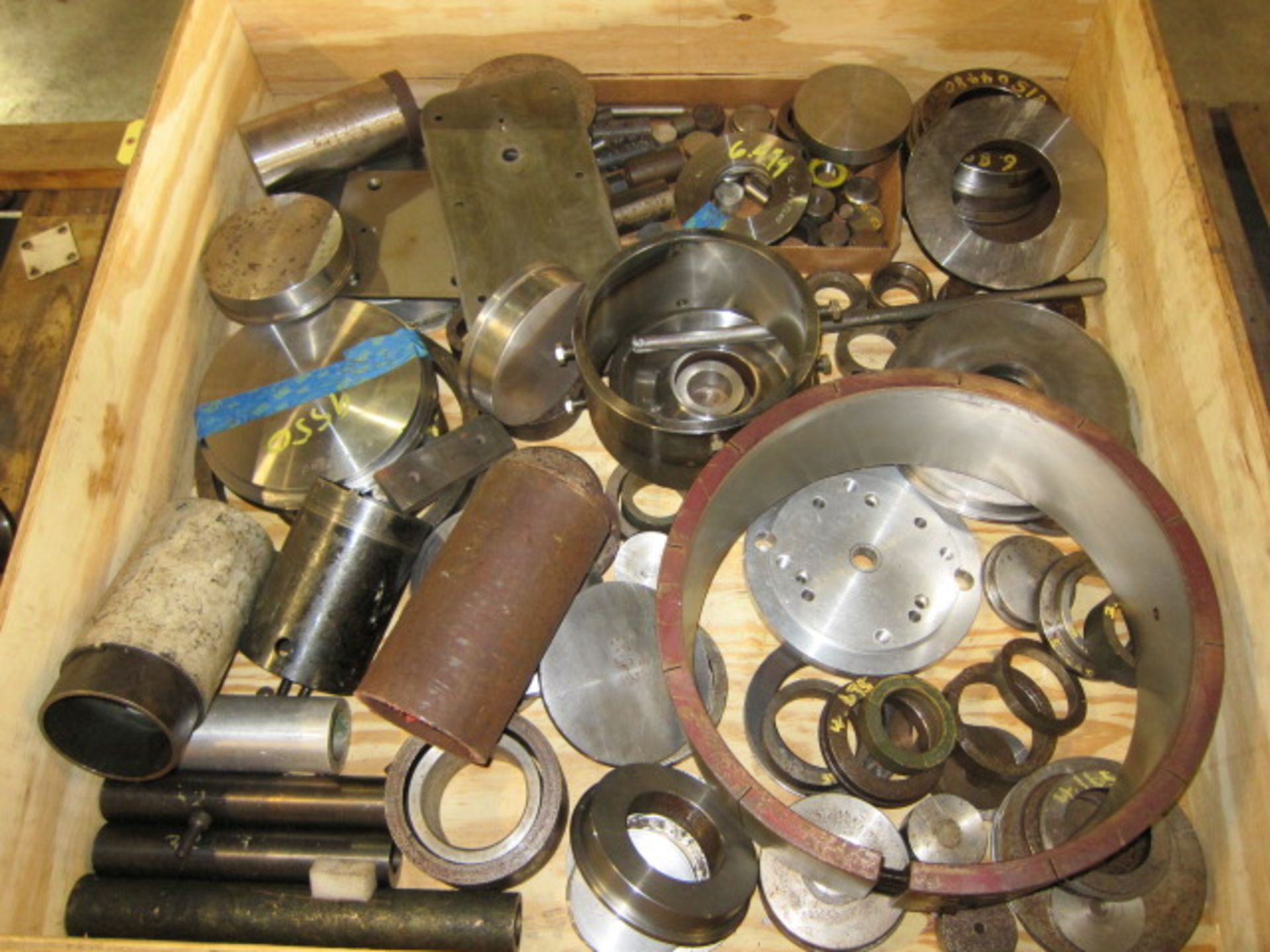 LOT CONSISTING OF: machine parts & hardware (on twelve skids) - Image 12 of 13