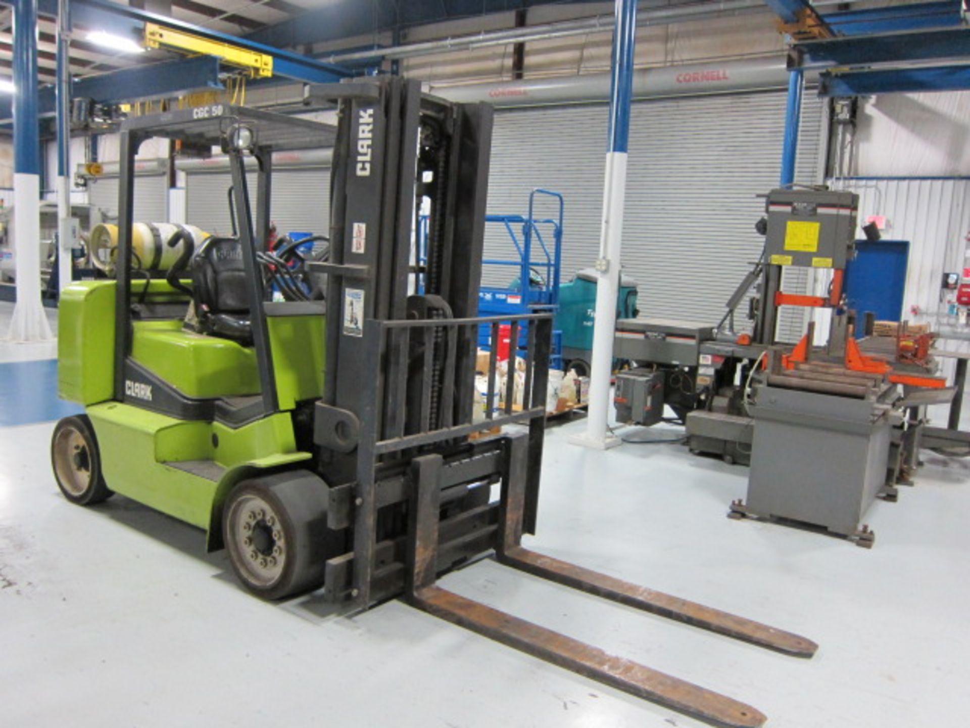 FORKLIFT, CLARK 10,000 LB. CAP. MDL. CGC50L, LPG, 9,800 lb. @ 24” L.C. as equipped, 178” max. lift - Image 3 of 8