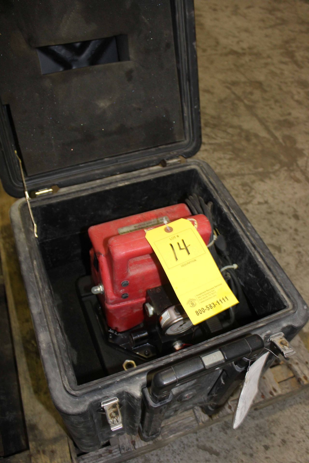 PORTABLE ELECTRIC PUMP, ENERPAC MDL. L2062, 1/2 HP, w/case