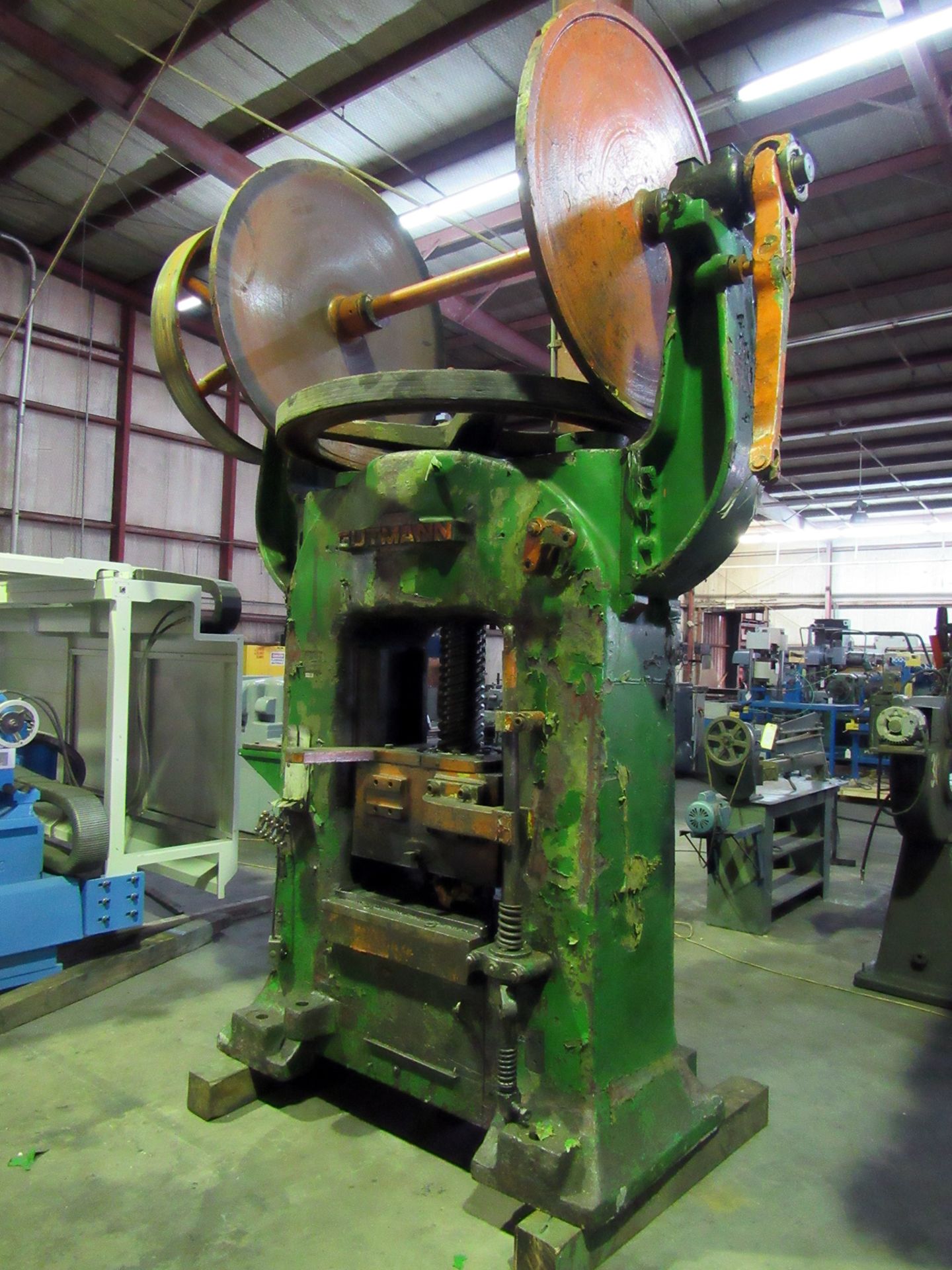 GUTMANN 150 T. CAP. FRICTION SCREW TYPE FORGING PRESS, 23.5” x 25” bed, 10” stroke, 16” daylight, 6” - Image 2 of 7