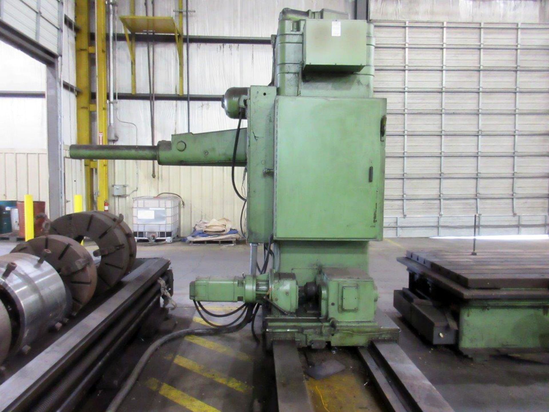 KAUKAUNA MDL. 3040 TABLE TYPE HORIZONTAL BORING MILL, 4” spdl. dia., 60” x 120” T-slotted table, 96” - Image 4 of 4