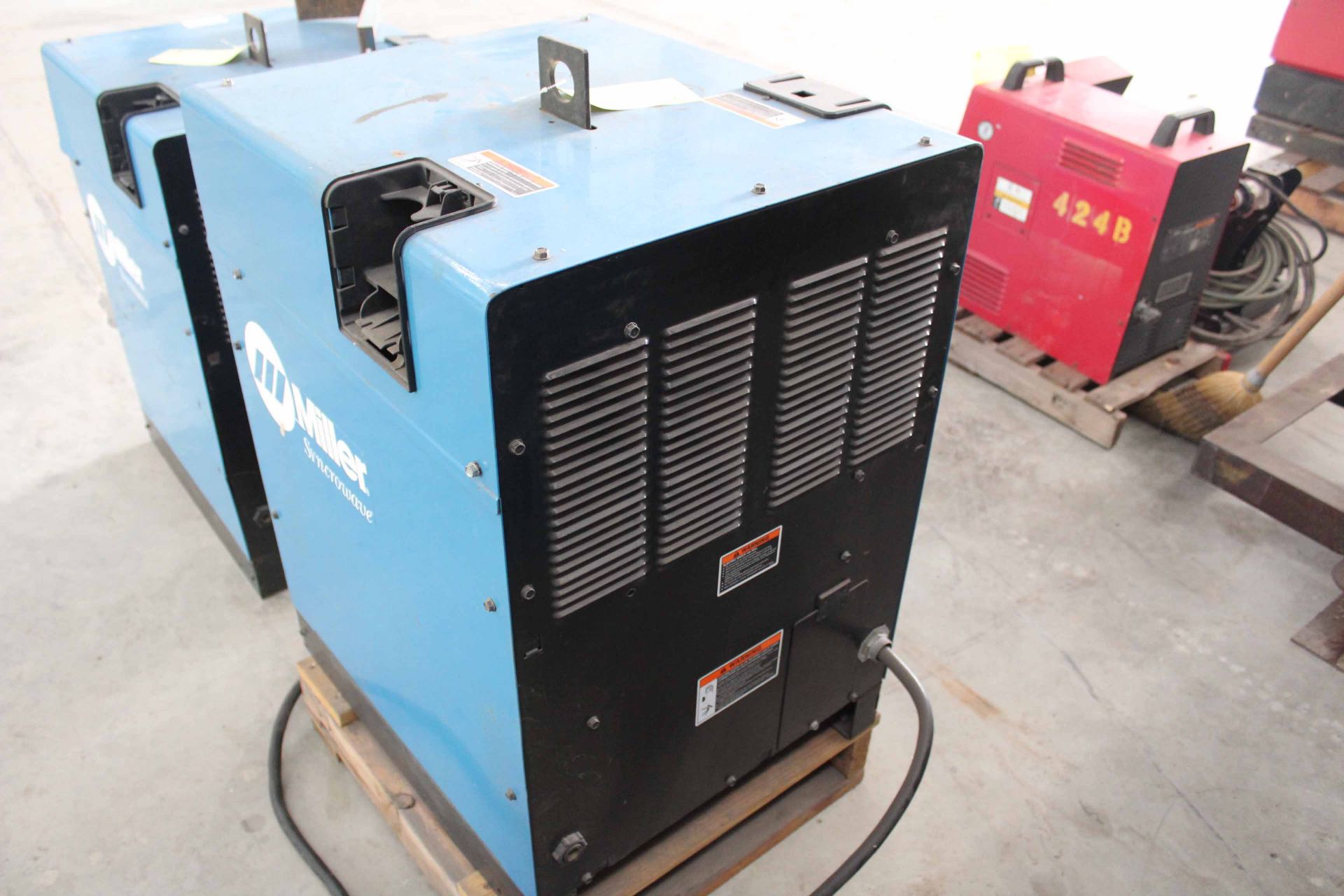 WELDING MACHINE, MILLER MDL. SYNCROWAVE 250DX, S/N LC361371 - Image 4 of 4