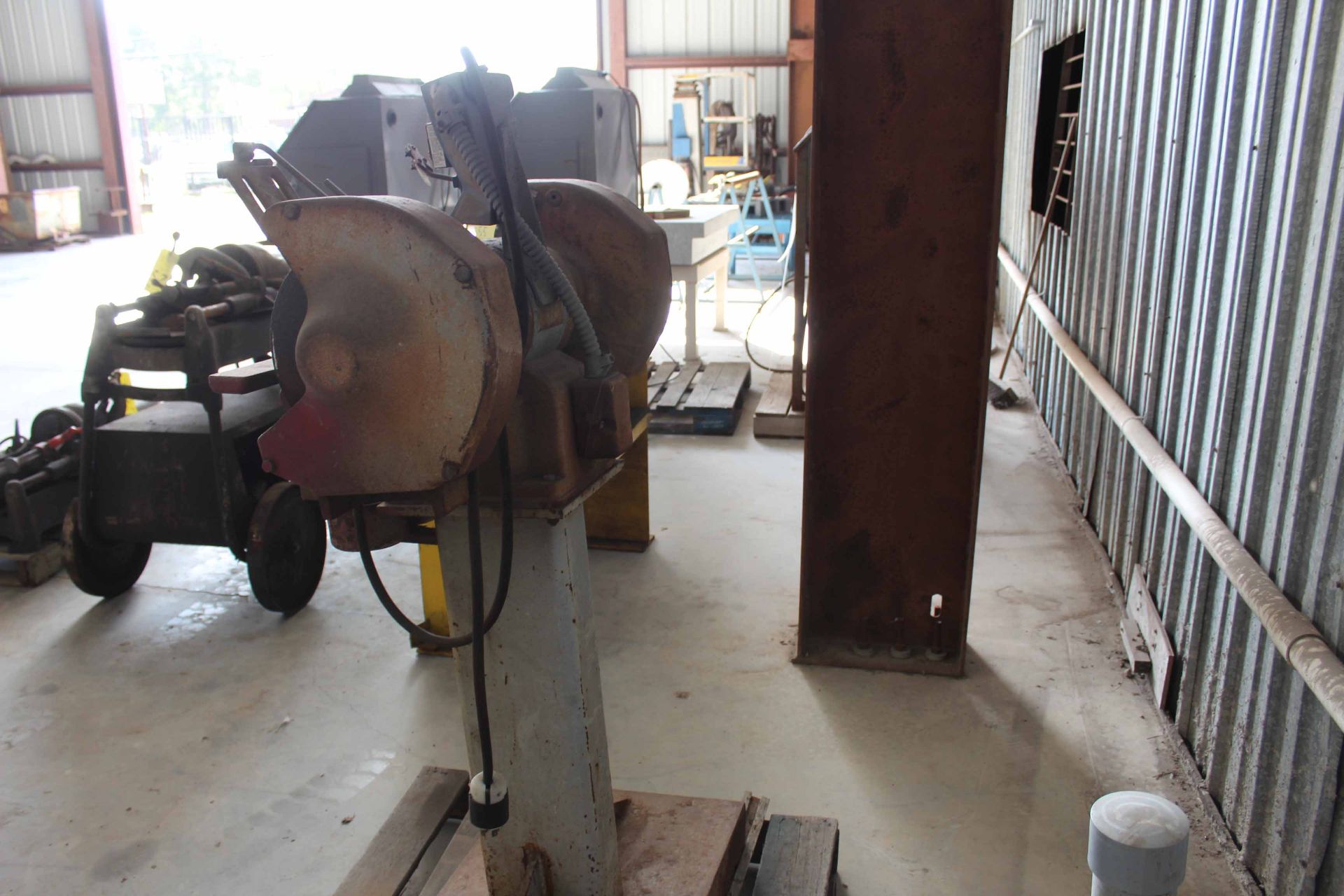 PEDESTAL GRINDER - Image 4 of 4