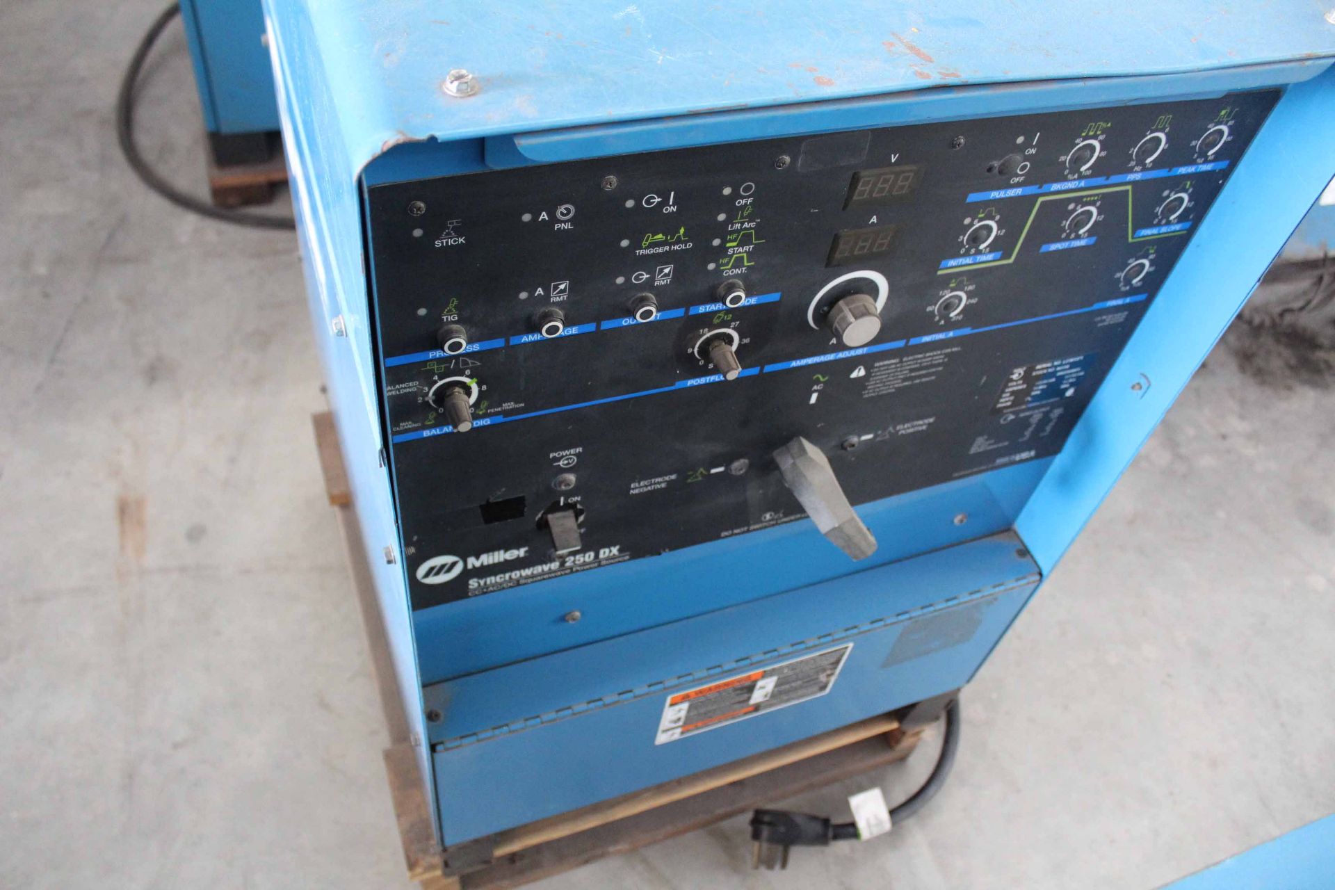 WELDING MACHINE, MILLER MDL. SYNCROWAVE 250DX, S/N LC361371