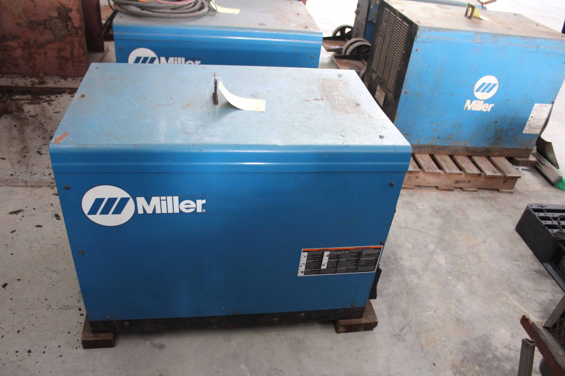 WELDING MACHINE, MILLER MDL. DIMENSION 452, S/N LG010090C - Image 3 of 4