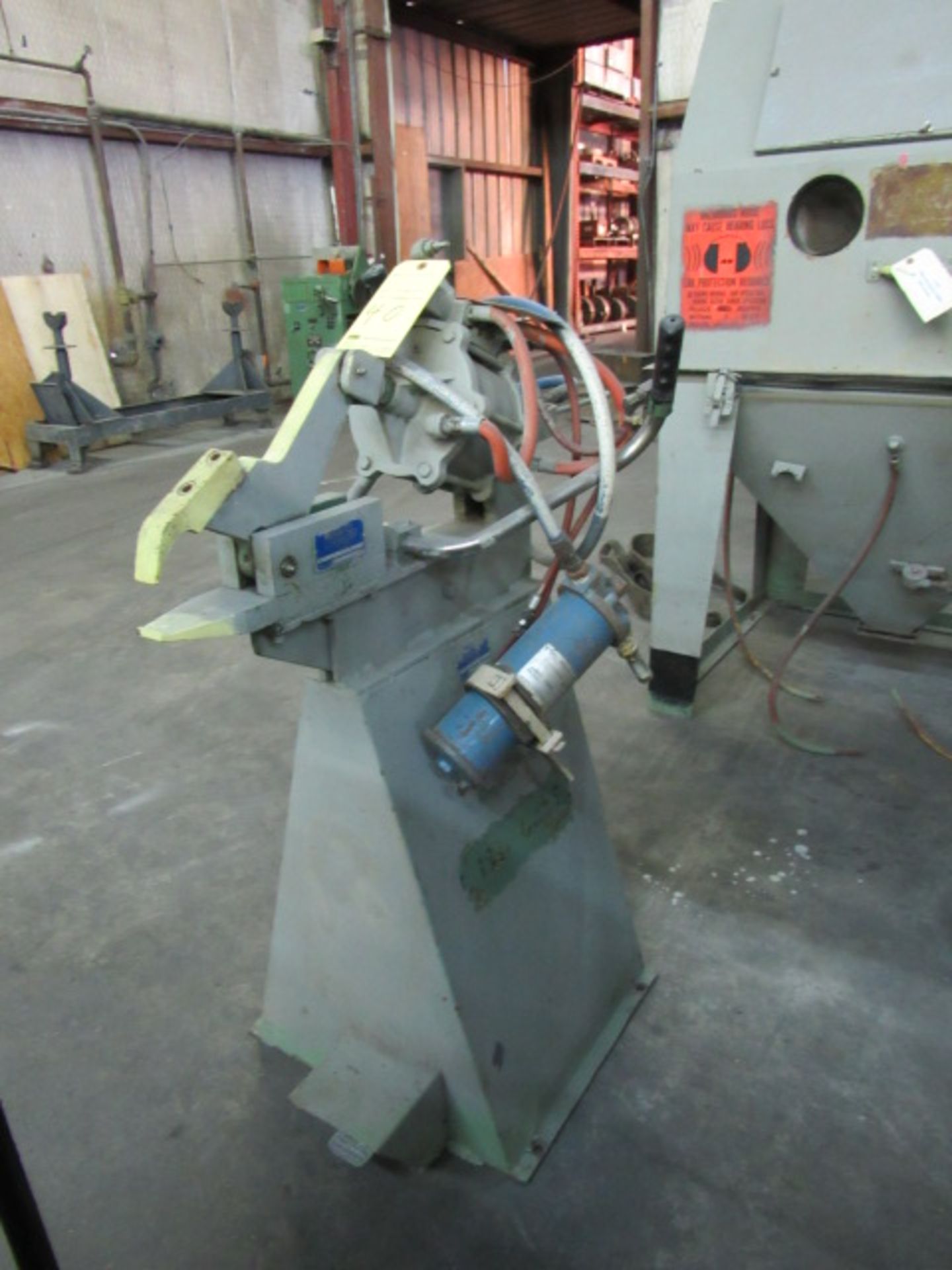 AIR ACTUATED COIL CUTTER, POTTER, RAYFIELD MDL. E-5127, on stand, S/N E-5127 - Image 2 of 3