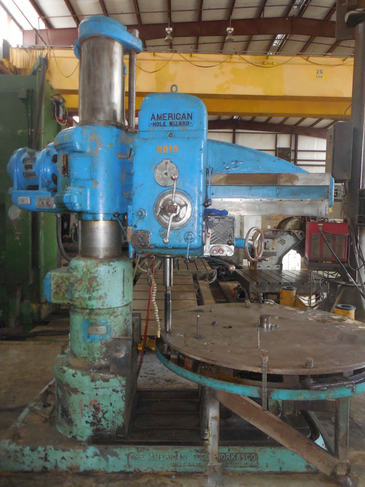 RADIAL ARM DRILL, AMERICAN 4’ X 13”, spds: 20-1600 RPM, pwr. clamping, 0.003 to 0.25 feed per