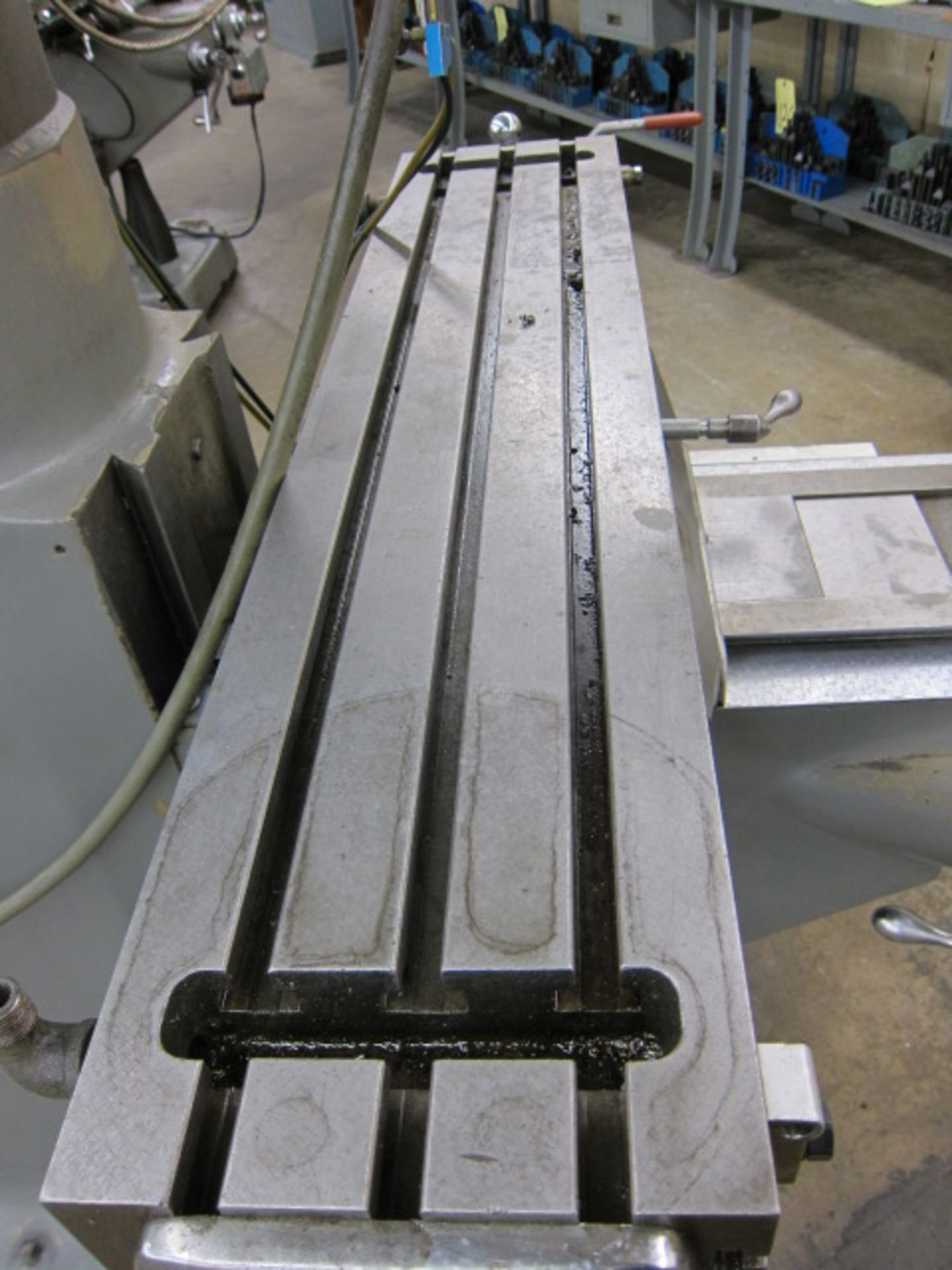 VERTICAL TURRET MILL, BRIDGEPORT SERIES I, 9” x 42” table, long. pwr. feed, 2 HP variable spd. head, - Image 5 of 6