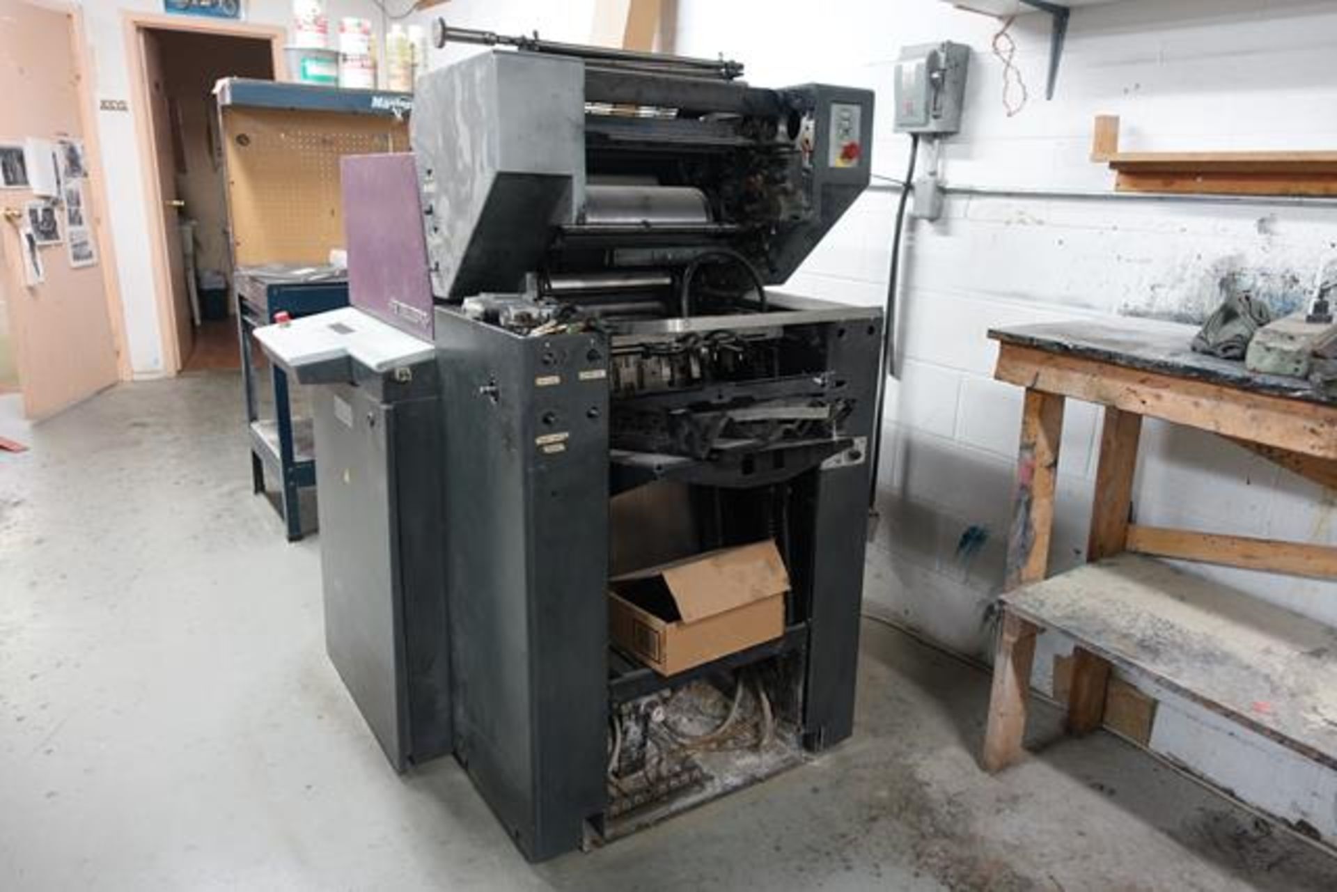 HEIDELBERG PRINTMASTER, A2, 2 COLOUR, PRINTING PRESS, 230 V, PARTS MACHINE, S/N 963820, (RIGGING $ - Image 5 of 10