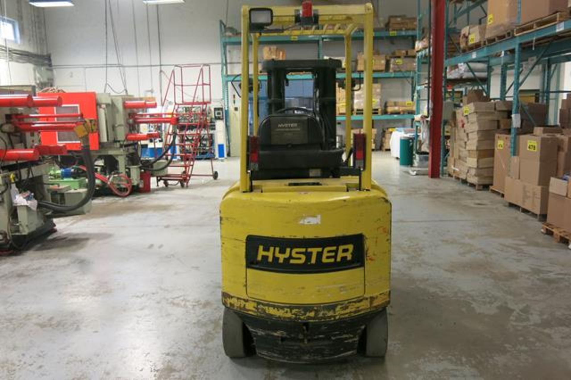 HYSTER, E60XM,-33, 5,800, 3 STAGE, BATTERY POWERED FORKLIFT, SIDESHIFT, 181", MAXIMUM LIFT, S/N - Image 4 of 12