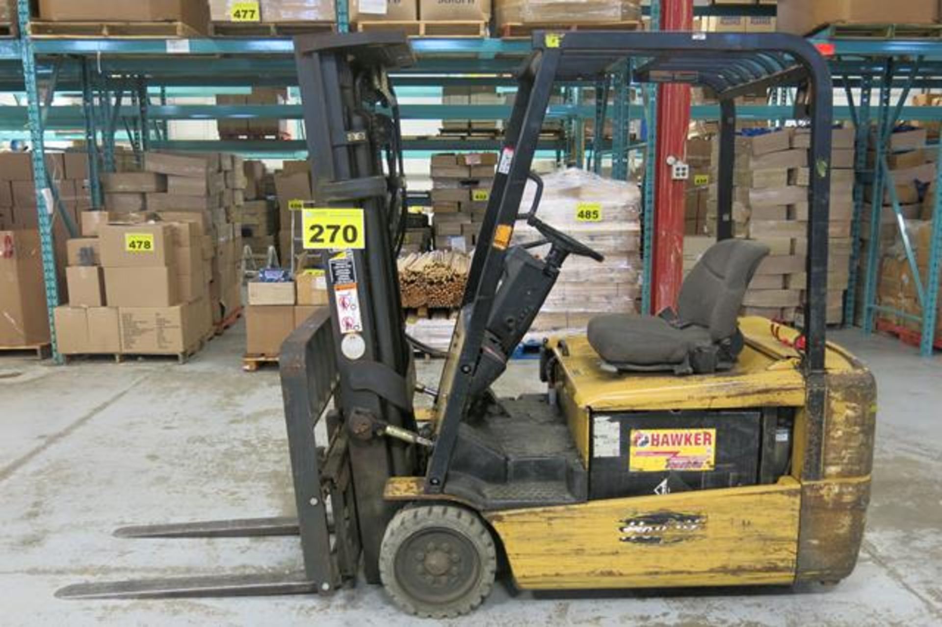 CATERPILLAR, EP20KT, 3,700 LBS., 3 STAGE, 3-WHEEL, BATTERY POWERED, FORKLIFT, SIDESHIFT, 188" - Image 2 of 13