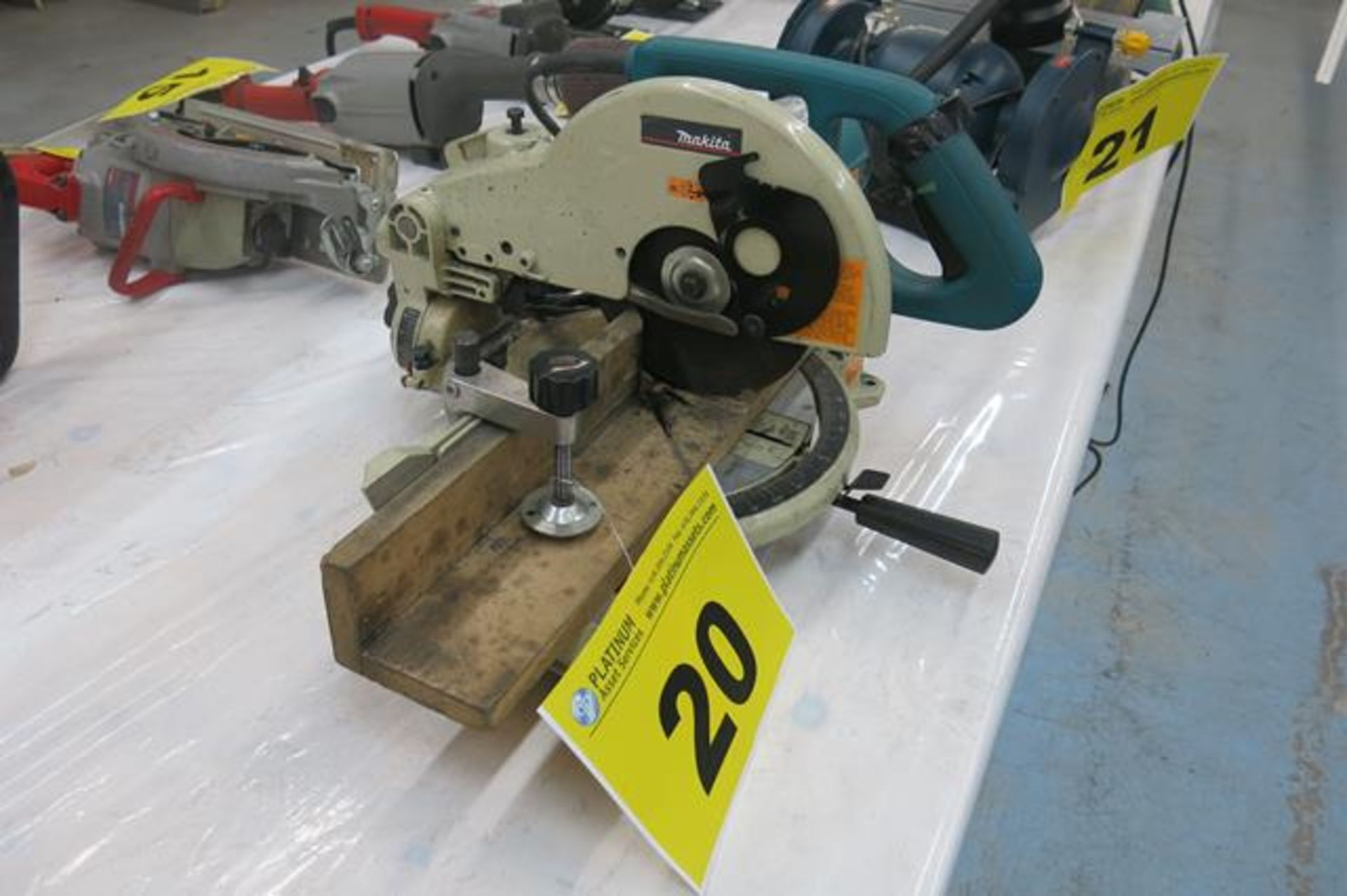 MAKITA, LS1040, MITRE SAW - Image 4 of 5